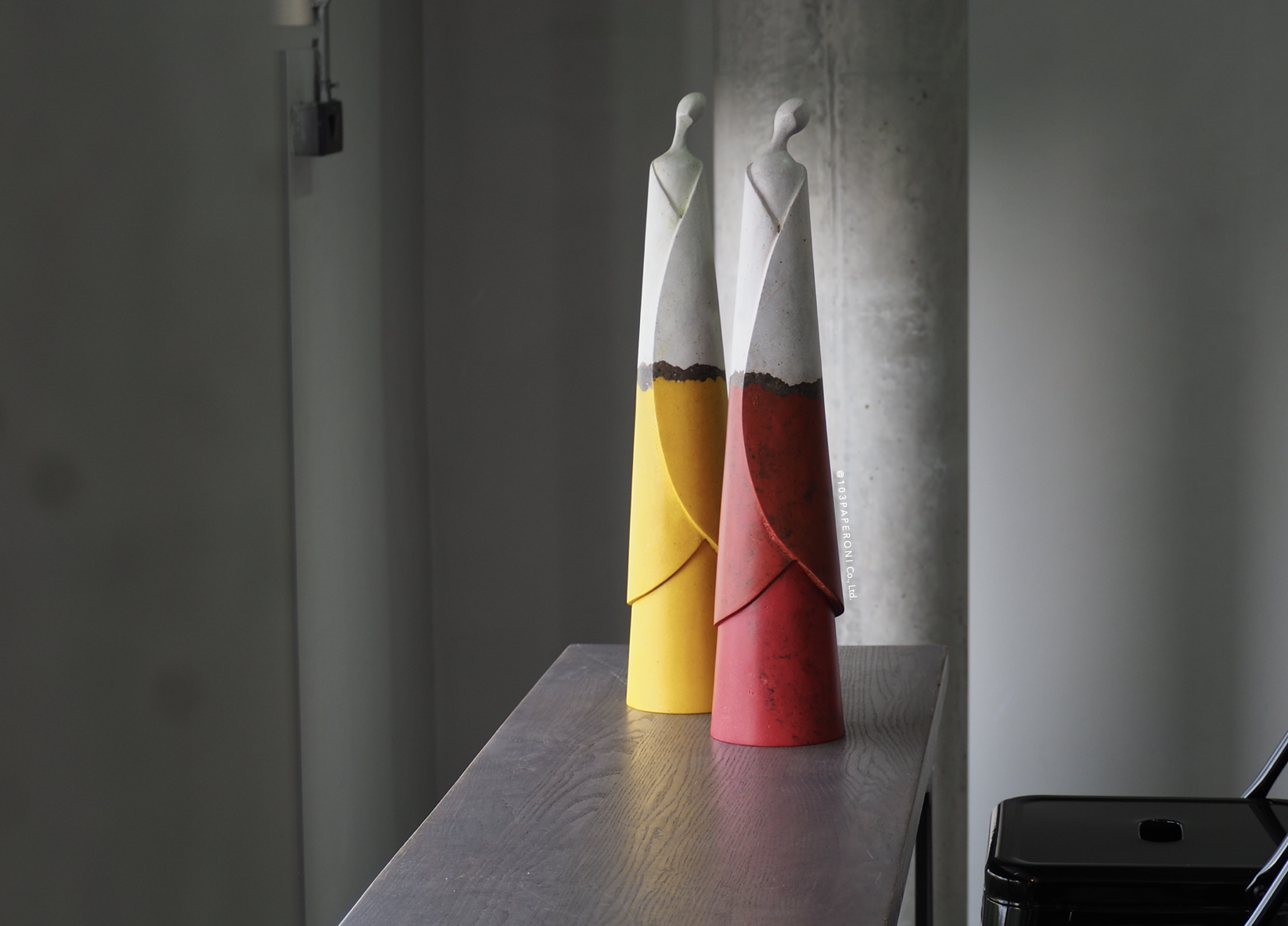 COLORFUL COLLECTION NO.2  :  PAPER SCULPTURE AND PAPER VASE  -  Our designs give new life to recycled paper and other natural materials,  Handmade sculptures , Which is created piece by piece.