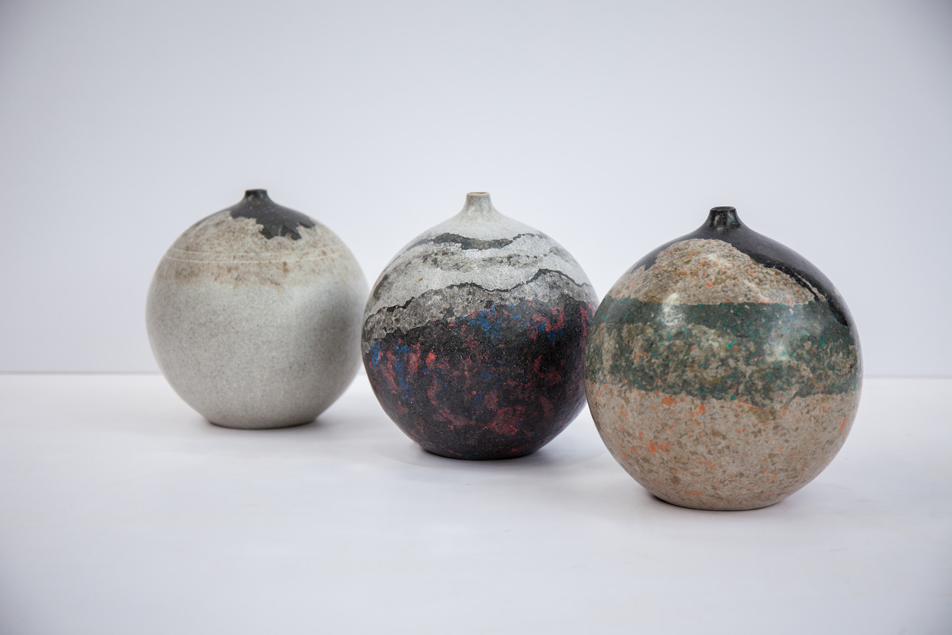 103PAPER NO.9 : PAPER VASE - Our designs give new life to recycled paper and other natural materials, Handmade sculptures , Which is created piece by piece. 103PAPER NO.9 : PAPER VASE - Our designs give new life to recycled paper and other natural materials, Handmade sculptures , Which is created piece by piece.