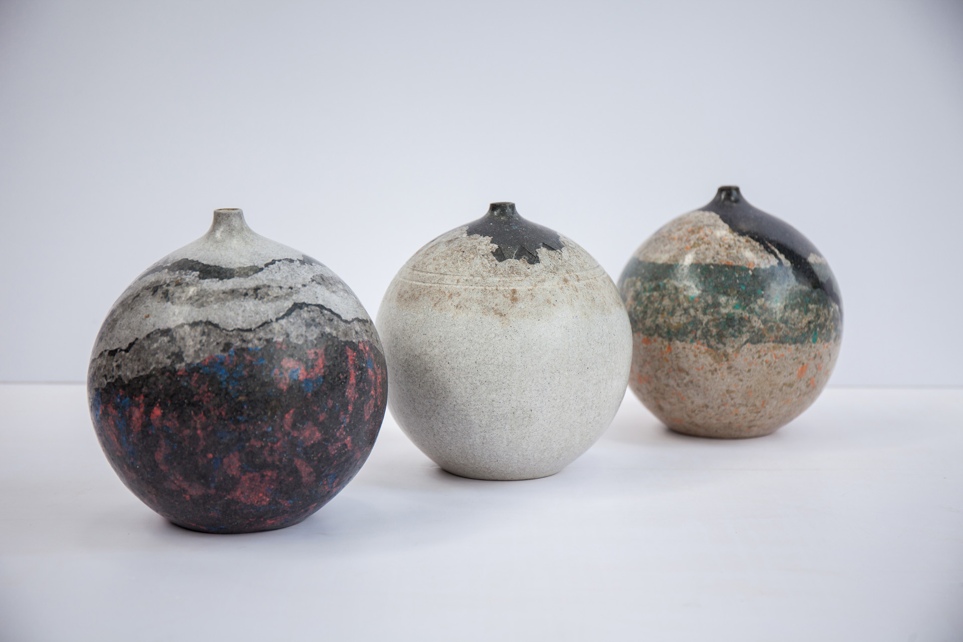 103PAPER NO.9 : PAPER VASE - Our designs give new life to recycled paper and other natural materials, Handmade sculptures , Which is created piece by piece. 103PAPER NO.9 : PAPER VASE - Our designs give new life to recycled paper and other natural materials, Handmade sculptures , Which is created piece by piece.