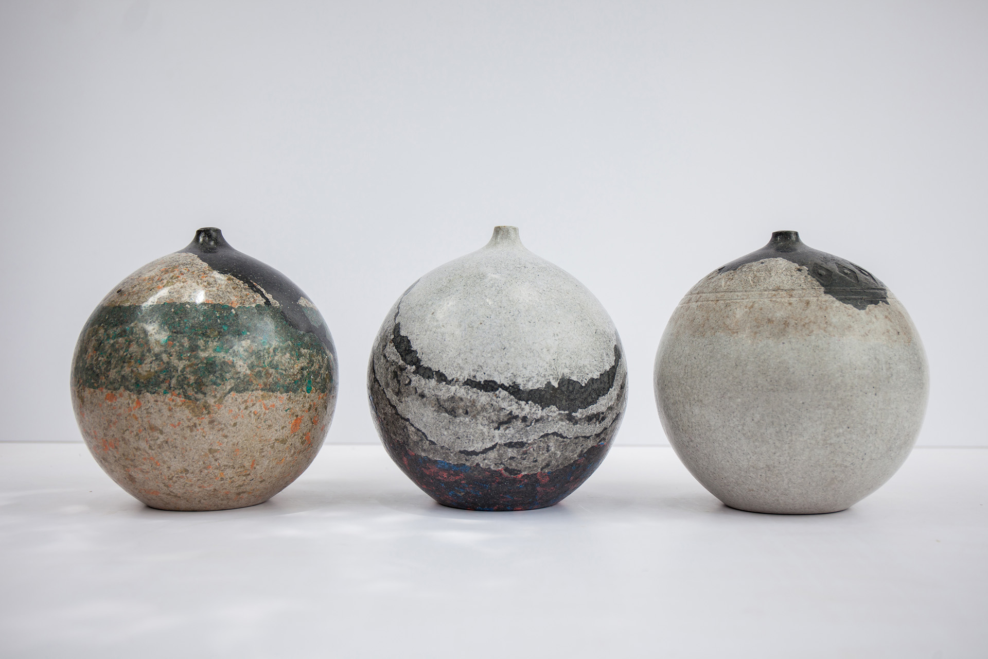 103PAPER NO.9 : PAPER VASE - Our designs give new life to recycled paper and other natural materials, Handmade sculptures , Which is created piece by piece. 103PAPER NO.9 : PAPER VASE - Our designs give new life to recycled paper and other natural materials, Handmade sculptures , Which is created piece by piece.