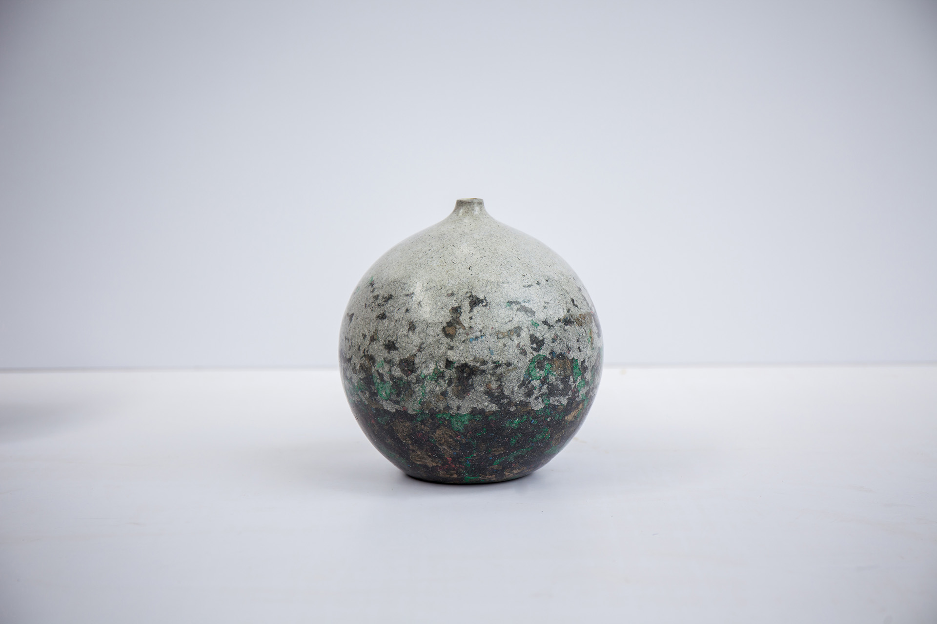 103PAPER NO.10  :  PAPER VASE  -  Our designs give new life to recycled paper and other natural materials,  Handmade sculptures , Which is created piece by piece.