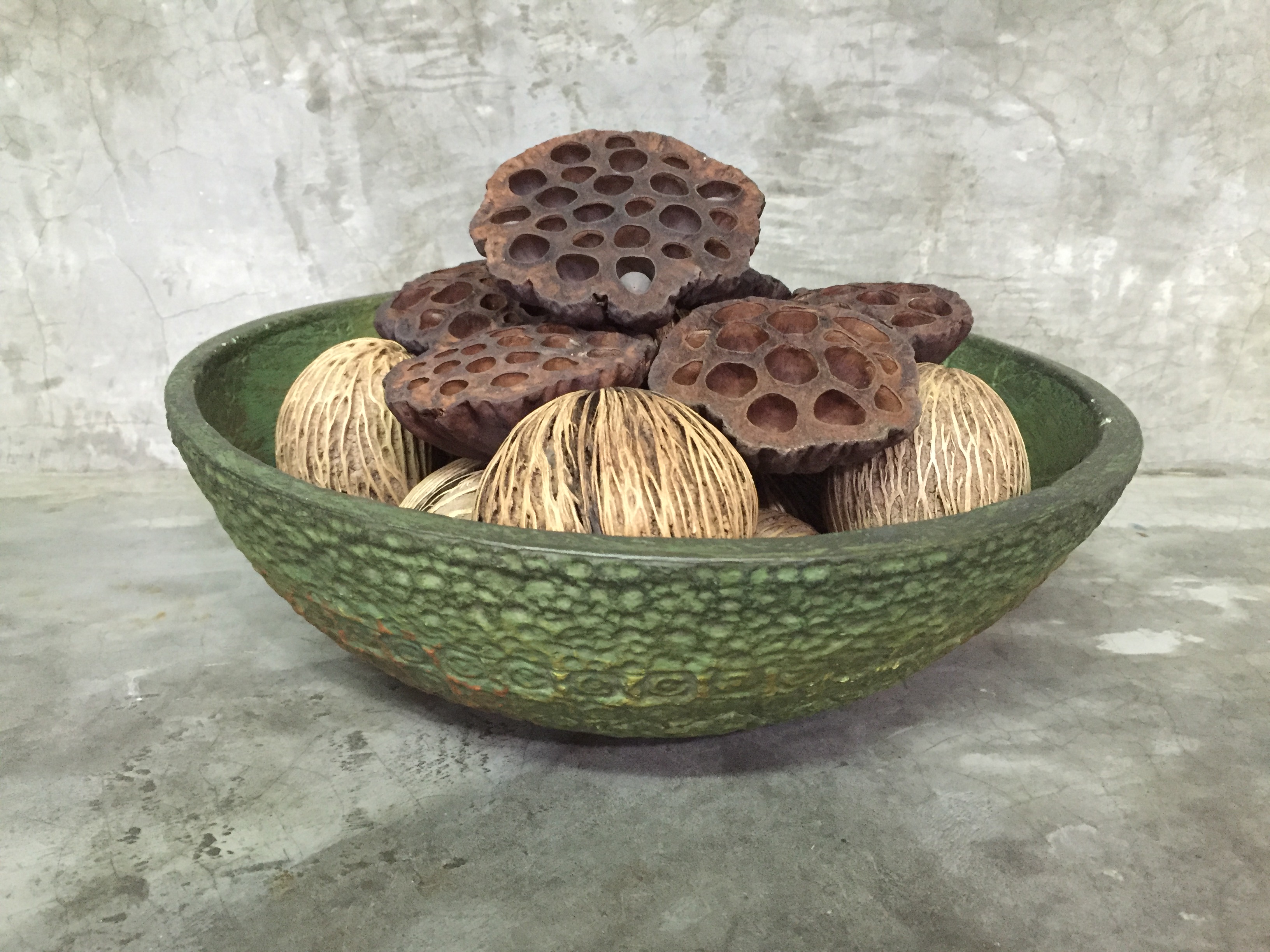 103PAPER NO.16   :  PAPER TRAY  -  Our designs give new life to recycled paper and other natural materials,  Handmade sculptures , Which is created piece by piece.