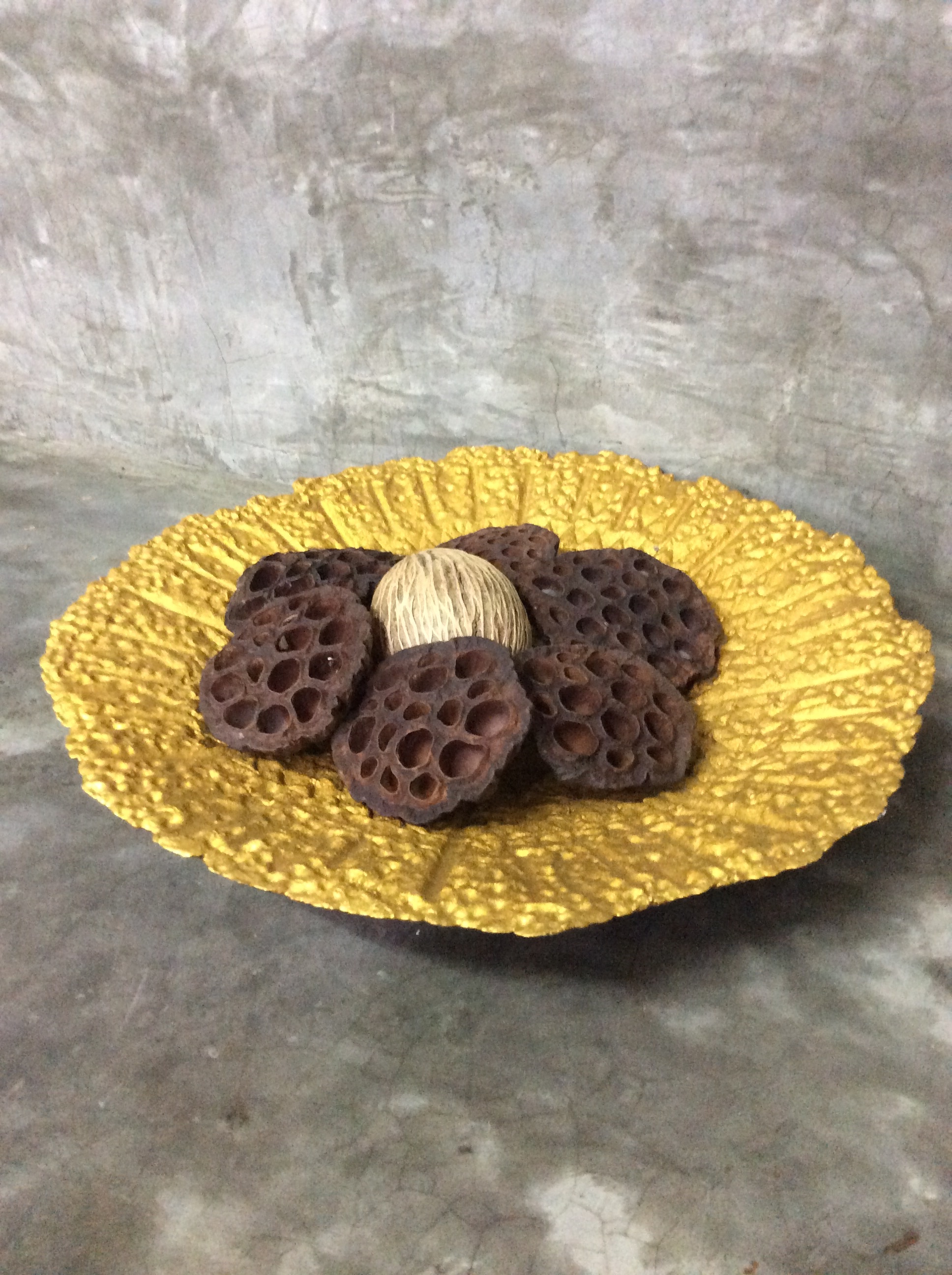 103PAPER NO.15 : PAPER TRAY -  Our designs give new life to recycled paper and other natural materials,  Handmade sculptures , Which is created piece by piece.