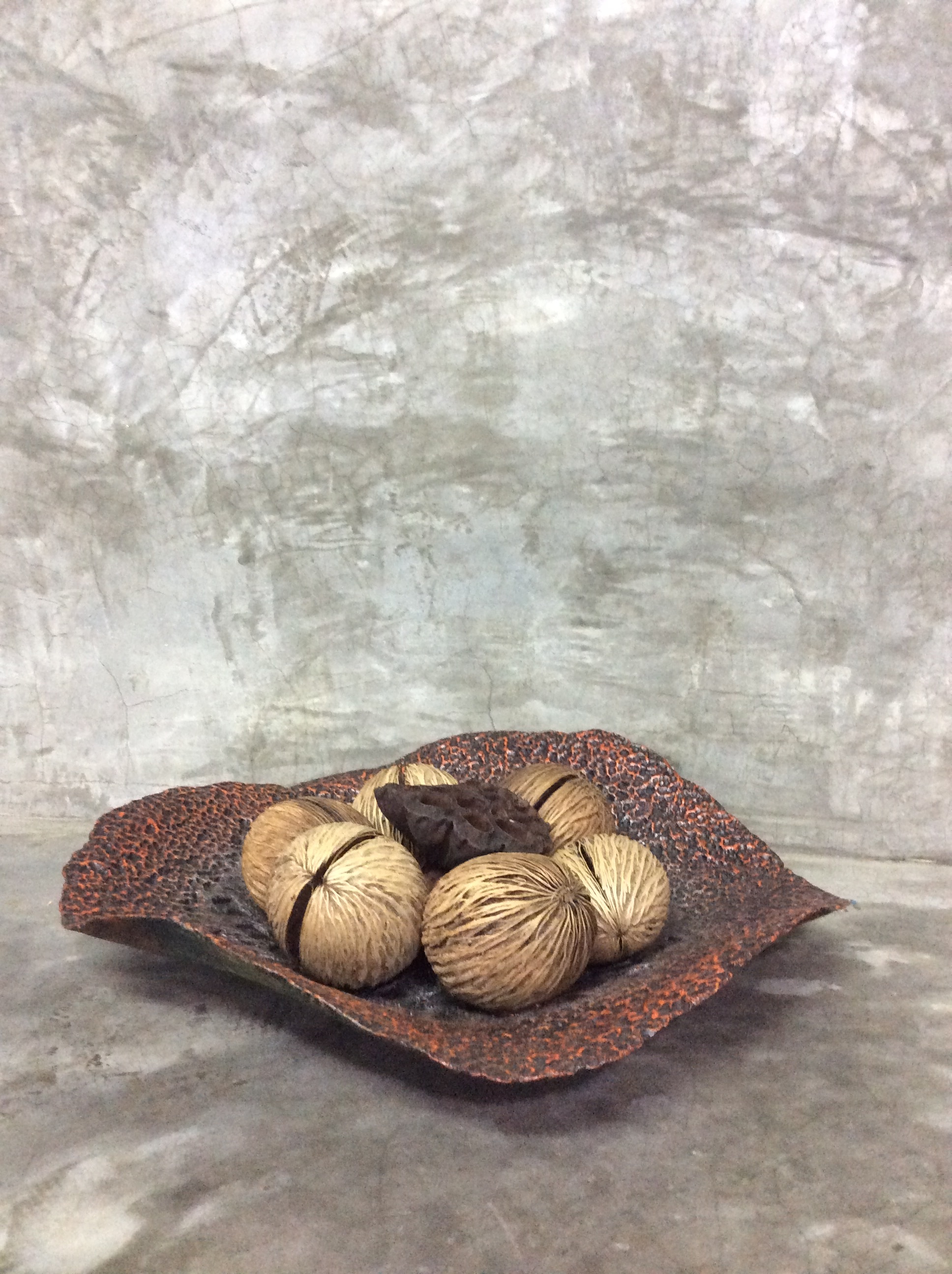 103PAPER NO.15 : PAPER TRAY -  Our designs give new life to recycled paper and other natural materials,  Handmade sculptures , Which is created piece by piece.