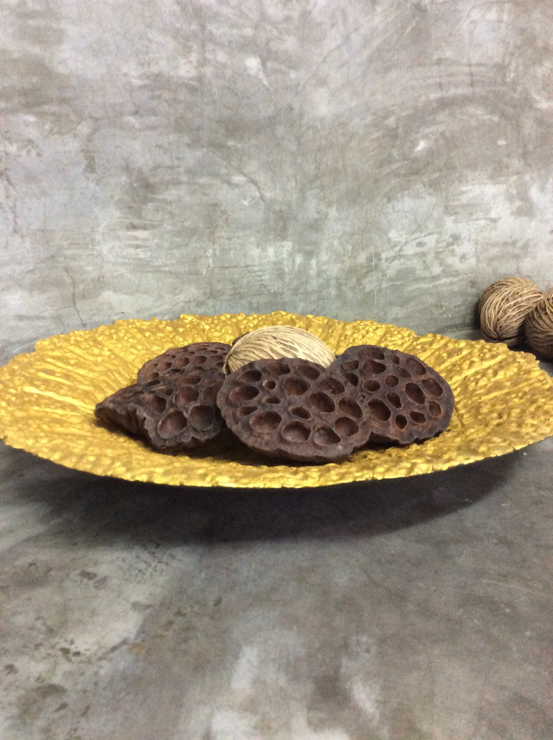 103PAPER NO.15 : PAPER TRAY -  Our designs give new life to recycled paper and other natural materials,  Handmade sculptures , Which is created piece by piece.