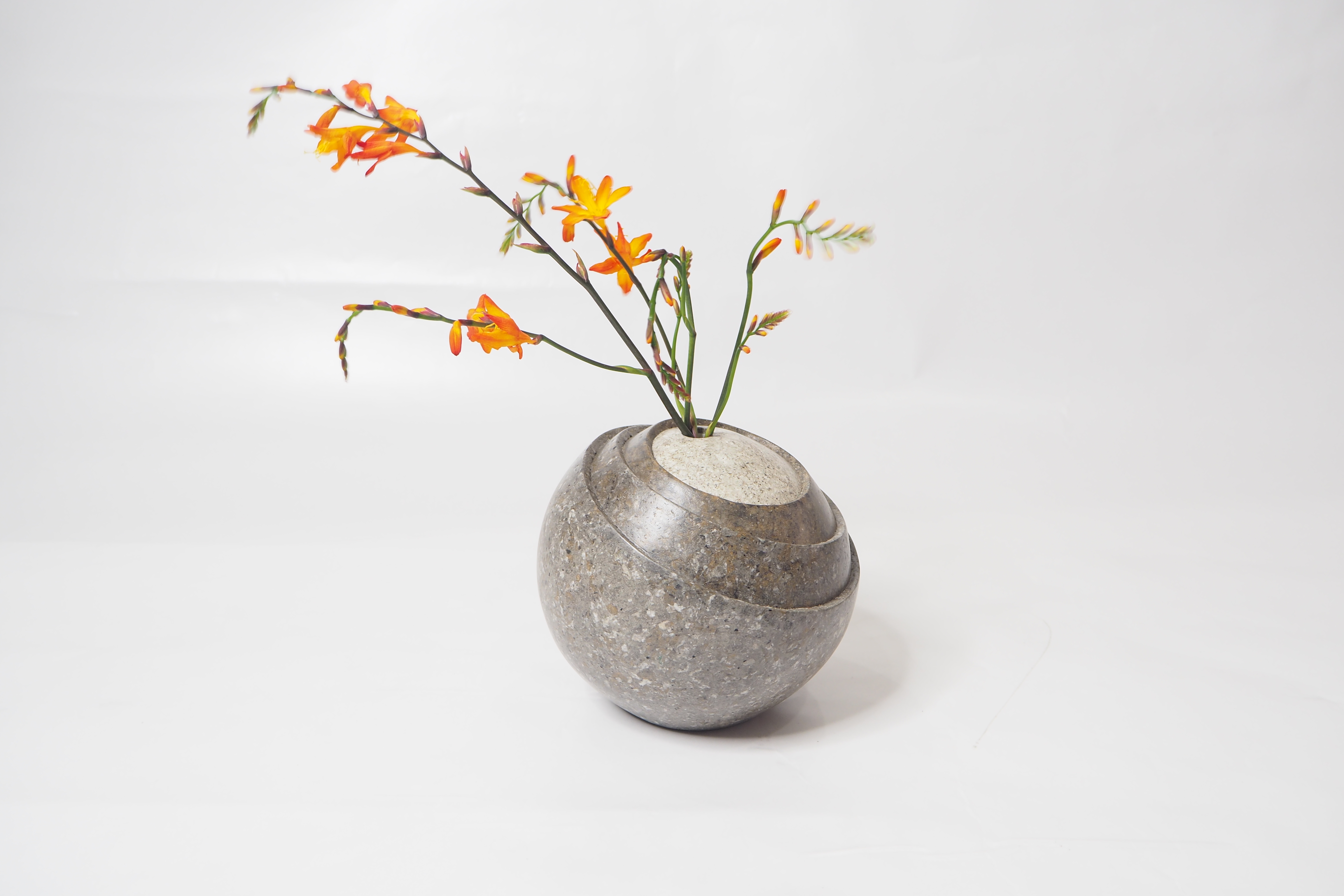 103PAPER NO.50  :  PAPER VASE  -  Our designs give new life to recycled paper and other natural materials,  Handmade sculptures , Which is created piece by piece.