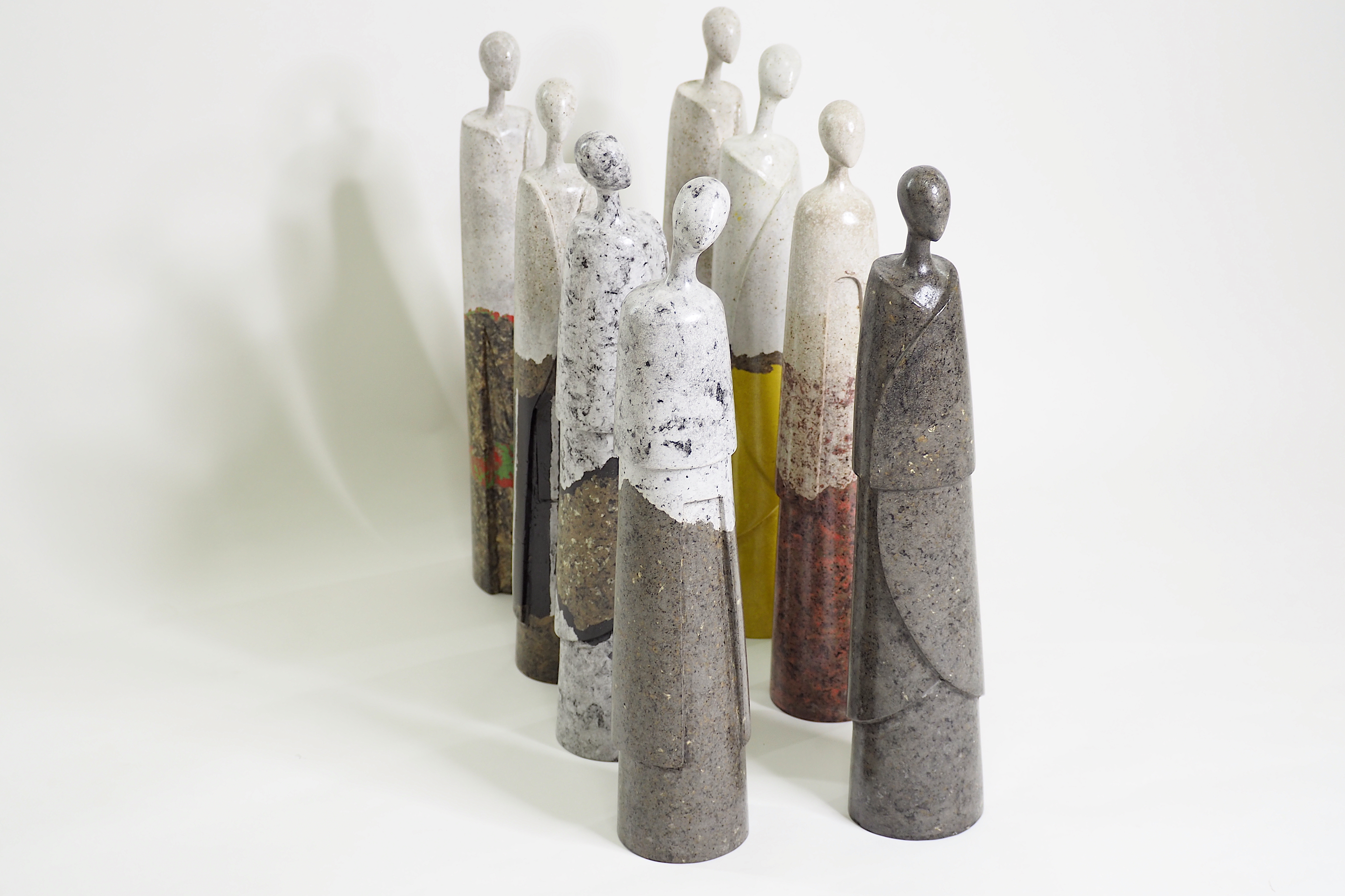 103PAPER NO.39  :  PAPER SCULPTURE  -  Our designs give new life to recycled paper and other natural materials,  Handmade sculptures , Which is created piece by piece.