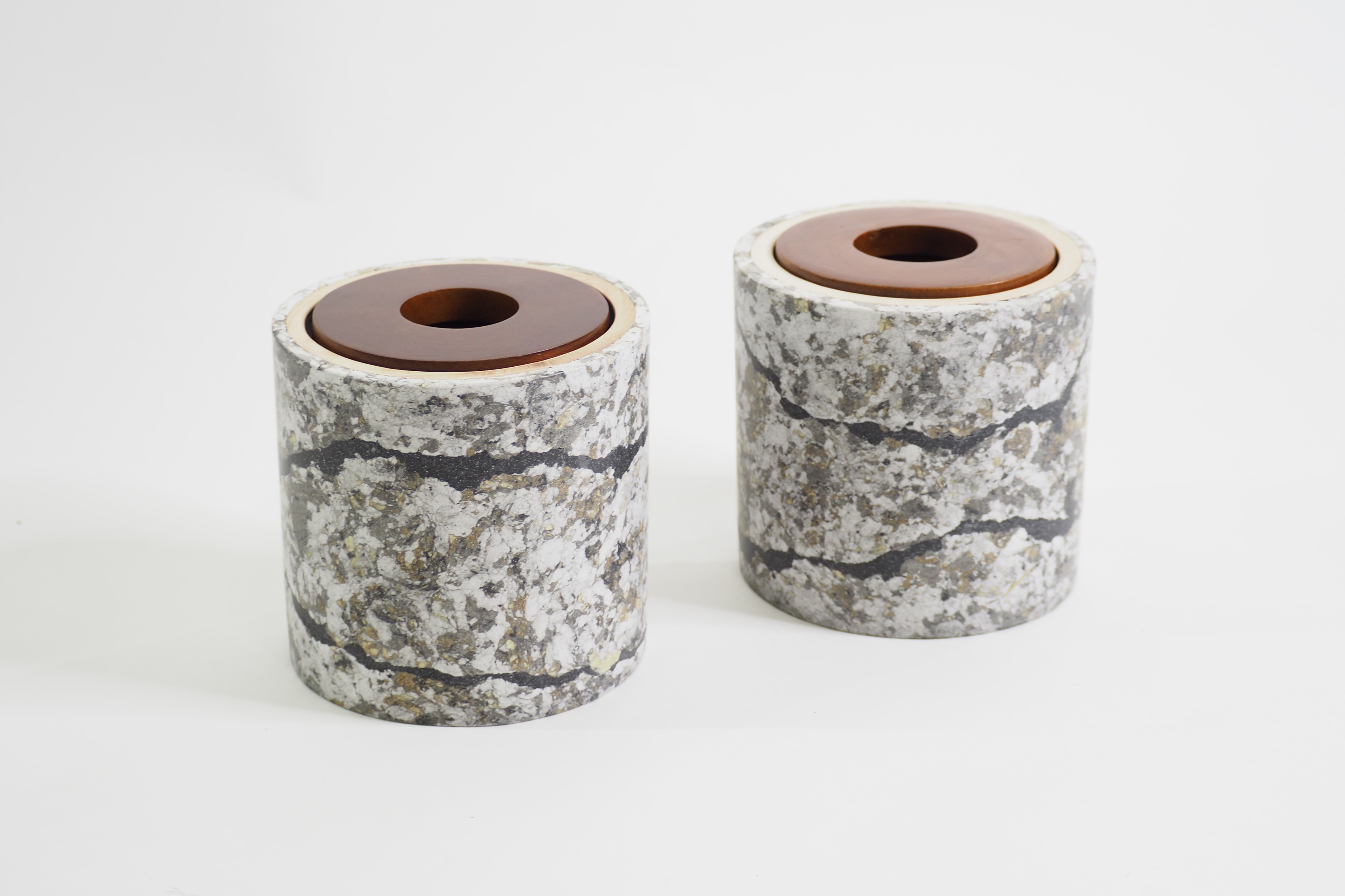 103PAPER NO.35  :  PAPER VASE  -  Our designs give new life to recycled paper and other natural materials,  Handmade sculptures , Which is created piece by piece.