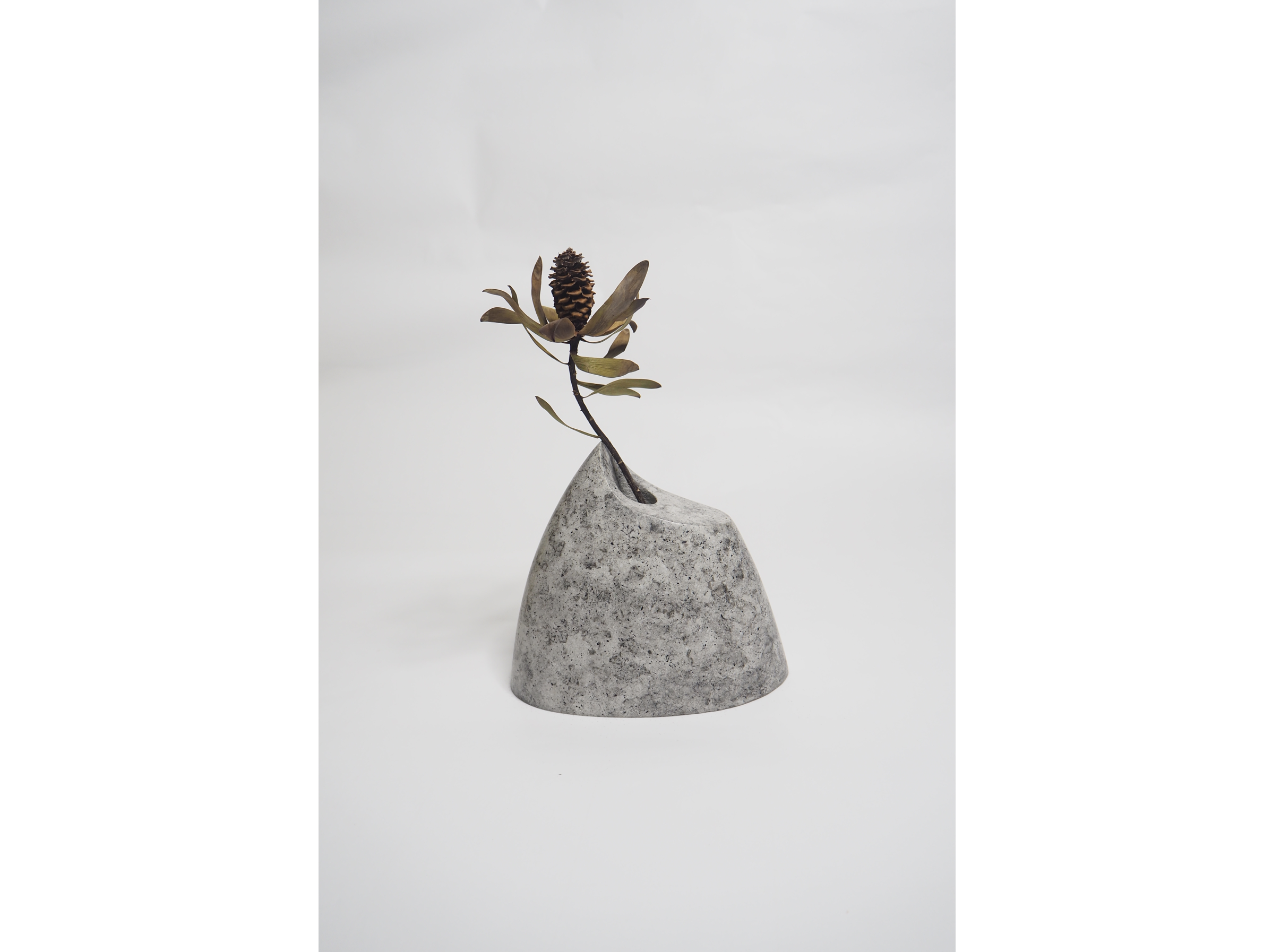 103PAPER NO.49 : PAPER VASE - Our designs give new life to recycled paper and other natural materials, Handmade sculptures , Which is created piece by piece. 103PAPER NO.49 : PAPER VASE - Our designs give new life to recycled paper and other natural materials, Handmade sculptures , Which is created piece by piece.