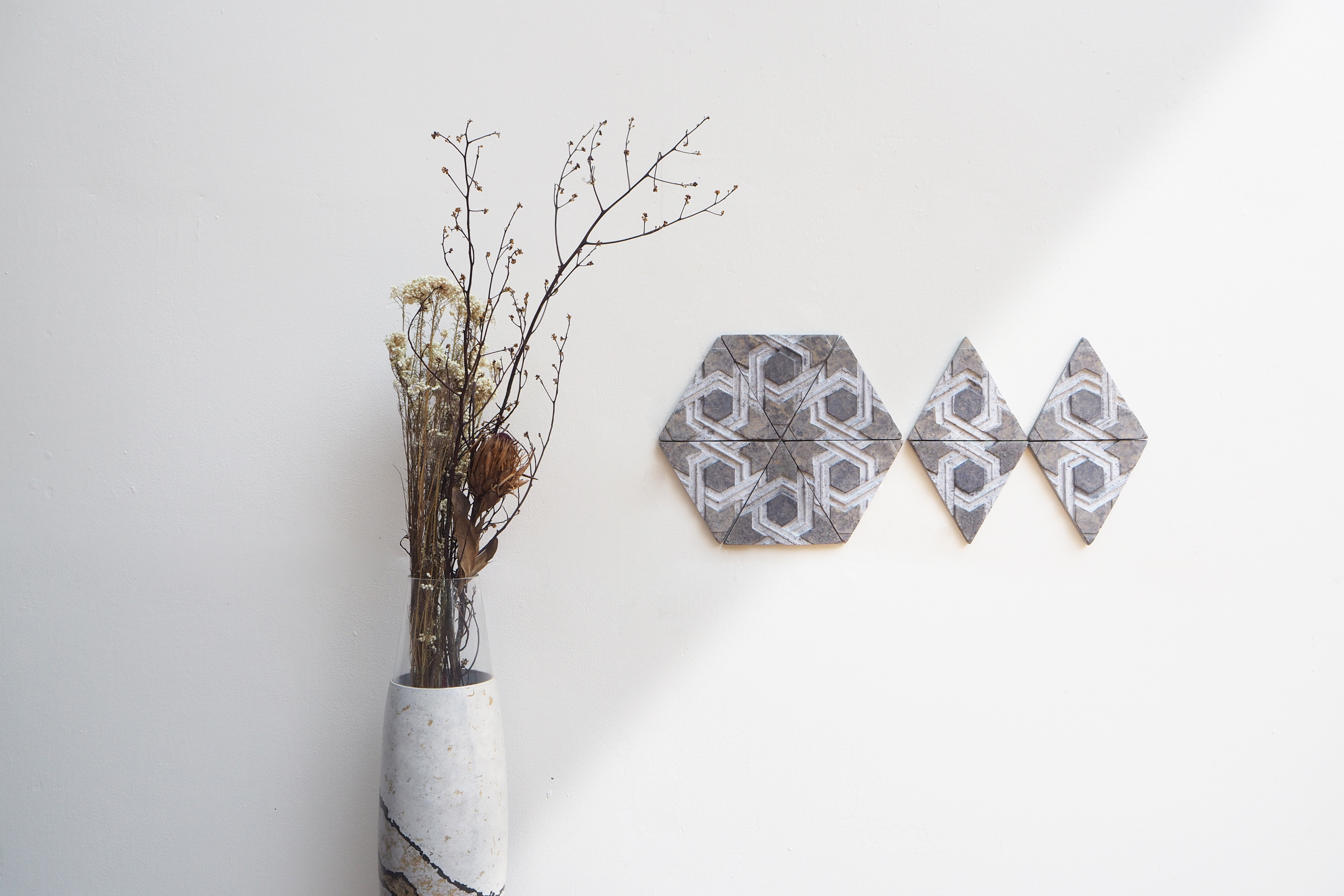 103PAPER NO.47 : PAPER WALL - Our designs give new life to recycled paper and other natural materials, Handmade sculptures , Which is created piece by piece. 103PAPER NO.47 : PAPER WALL - Our designs give new life to recycled paper and other natural materials, Handmade sculptures , Which is created piece by piece.