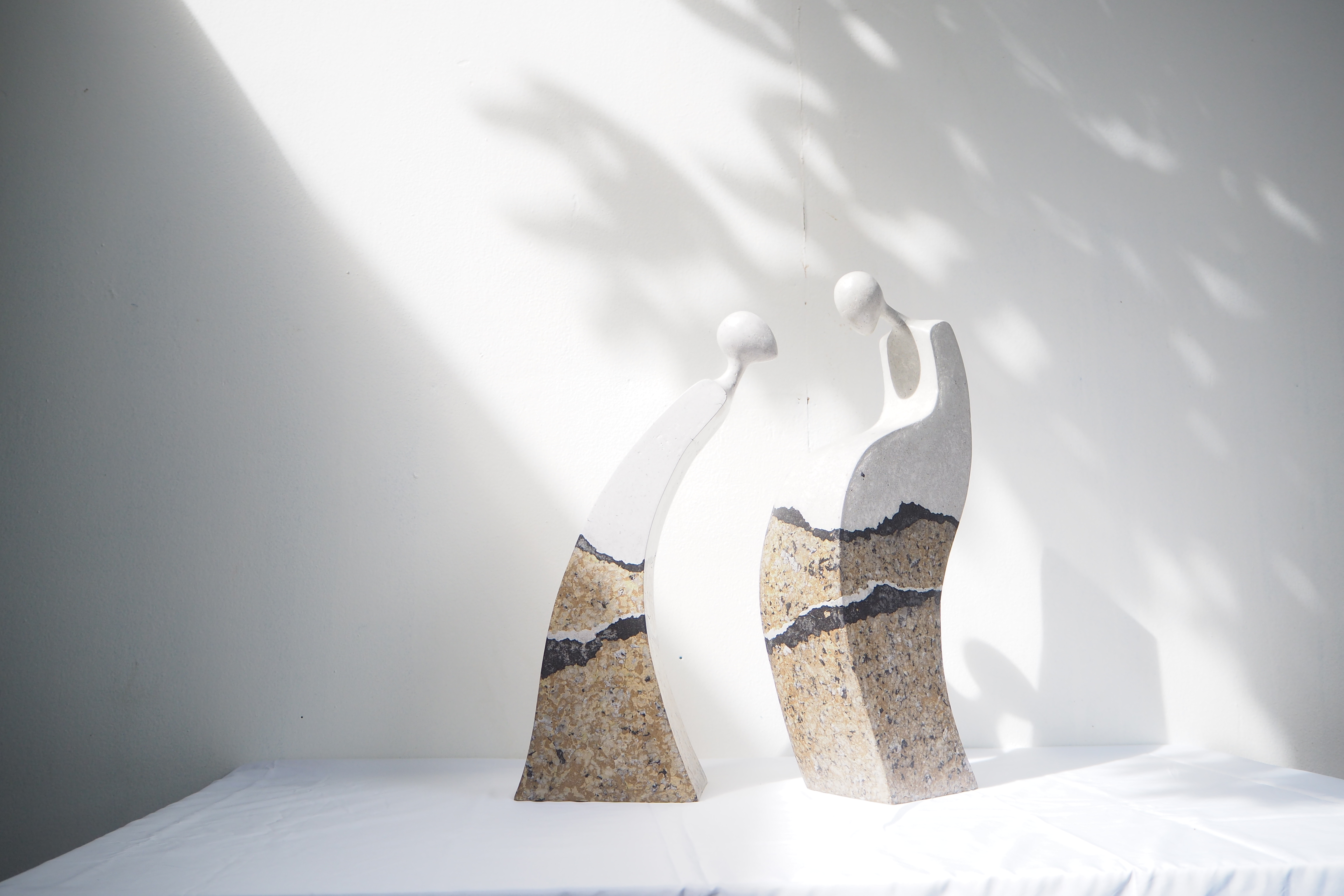 103PAPER NO.45  :  PAPER SCULPTURE  -  Our designs give new life to recycled paper and other natural materials,  Handmade sculptures , Which is created piece by piece.