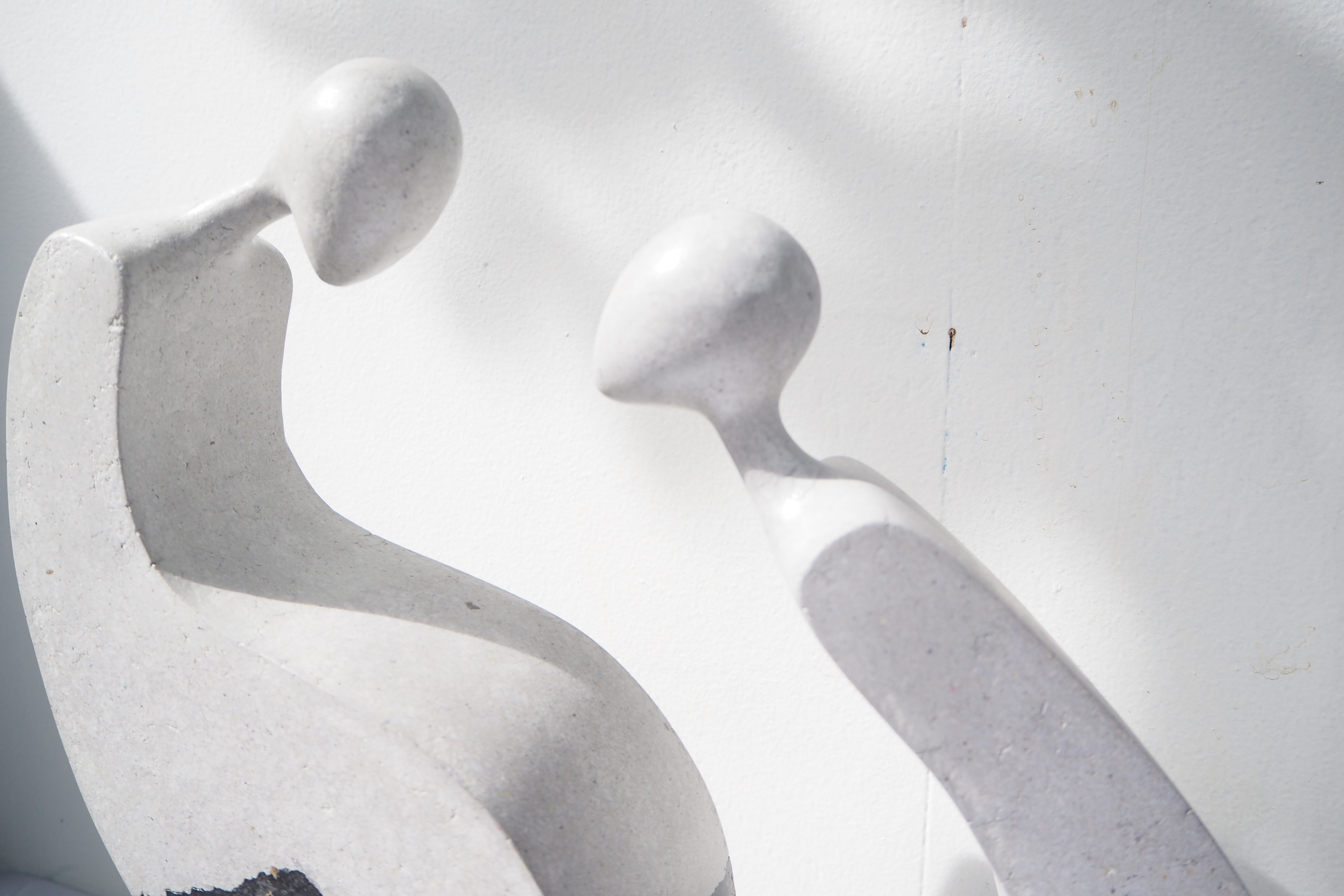 103PAPER NO.45  :  PAPER SCULPTURE  -  Our designs give new life to recycled paper and other natural materials,  Handmade sculptures , Which is created piece by piece.