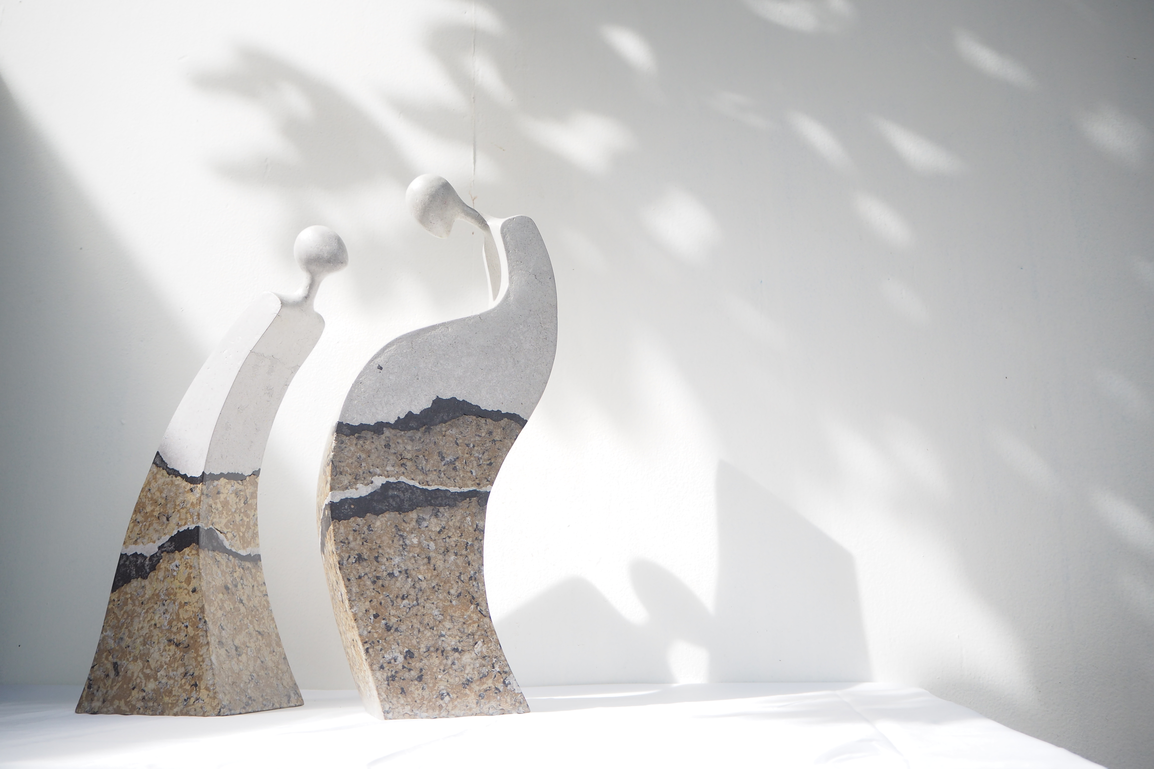 103PAPER NO.45  :  PAPER SCULPTURE  -  Our designs give new life to recycled paper and other natural materials,  Handmade sculptures , Which is created piece by piece.