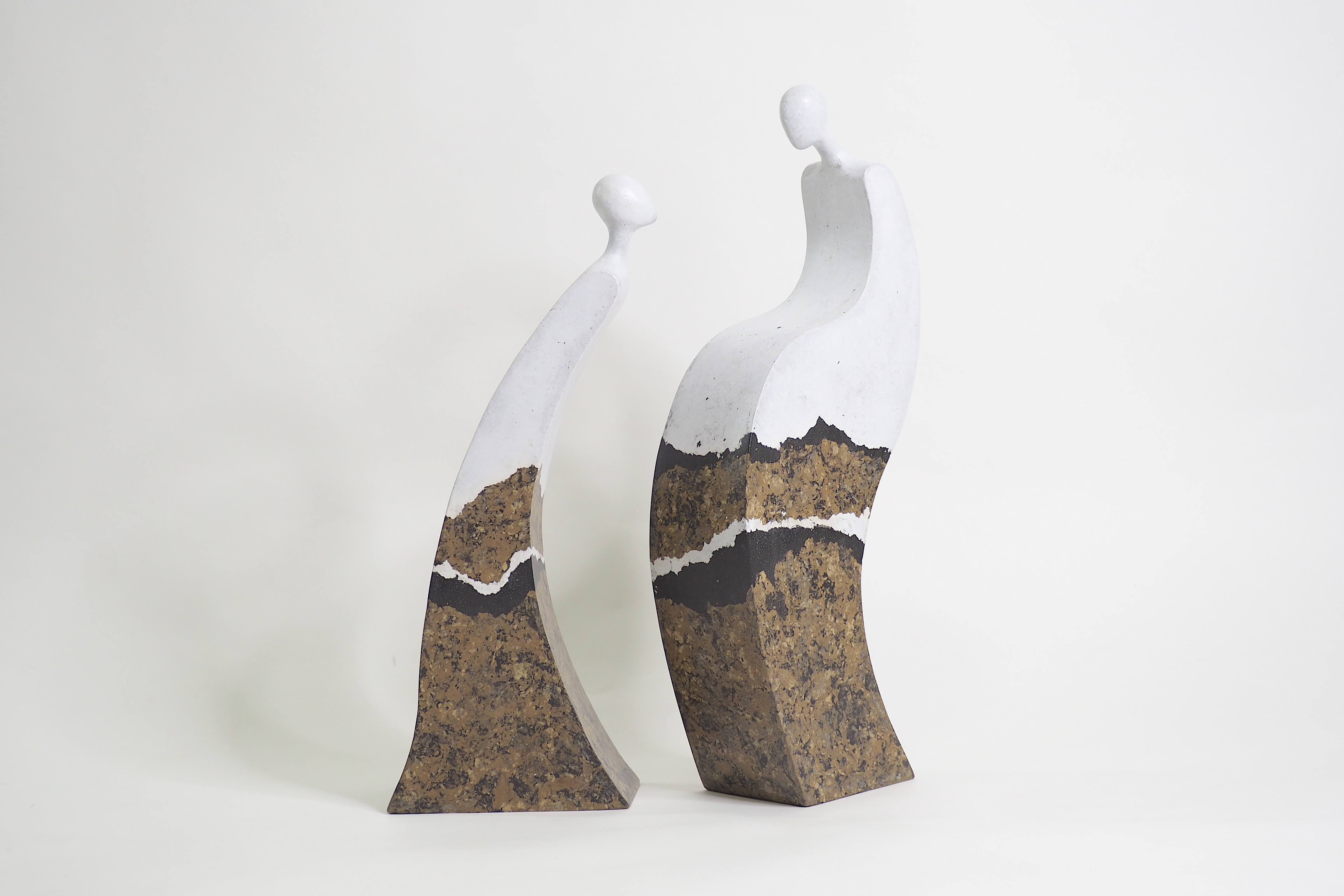 103PAPER NO.45  :  PAPER SCULPTURE  -  Our designs give new life to recycled paper and other natural materials,  Handmade sculptures , Which is created piece by piece.