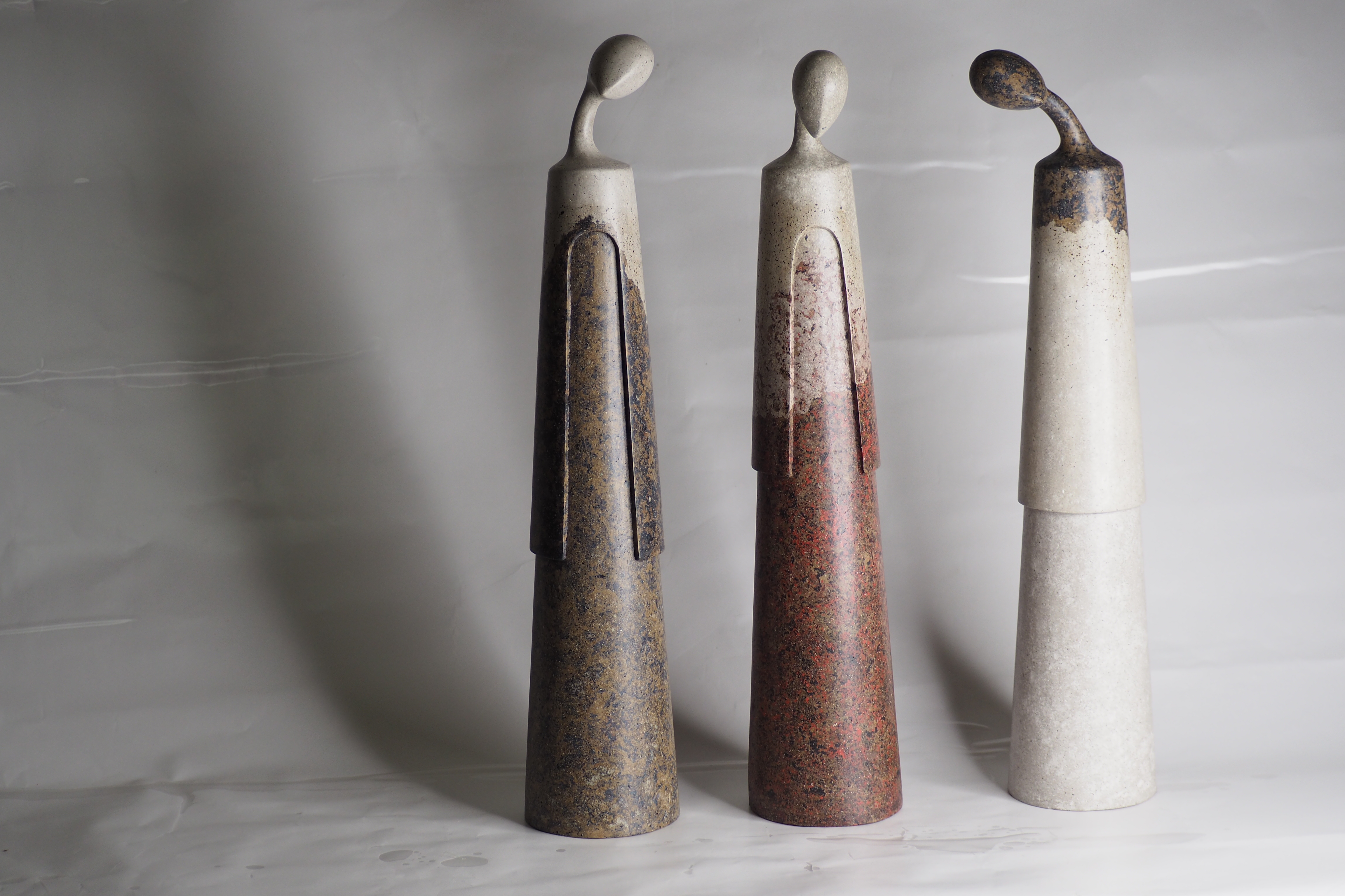 103PAPER NO.42  :  PAPER SCULPTURE  -  Our designs give new life to recycled paper and other natural materials,  Handmade sculptures , Which is created piece by piece.