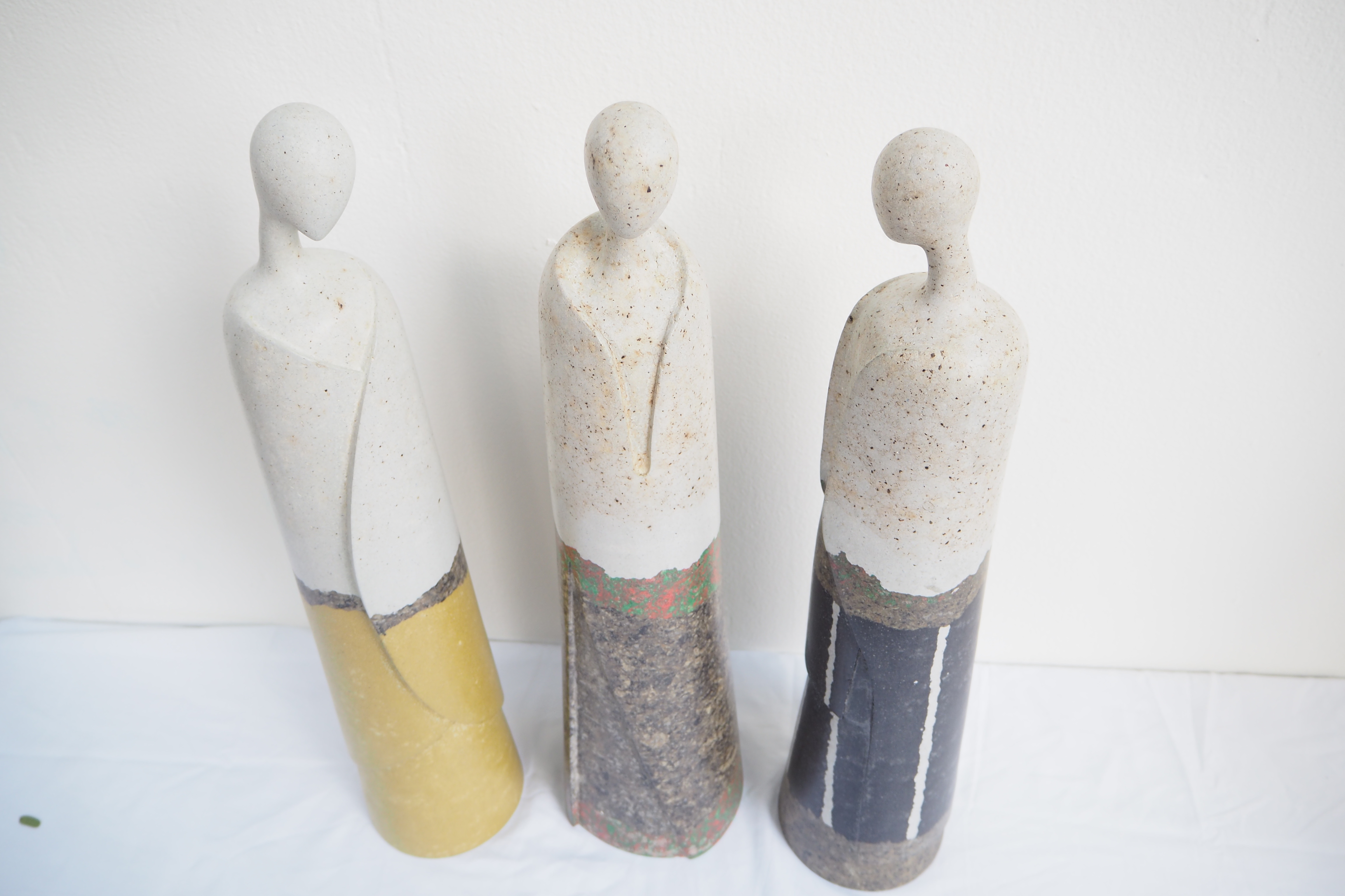 103PAPER NO.42  :  PAPER SCULPTURE  -  Our designs give new life to recycled paper and other natural materials,  Handmade sculptures , Which is created piece by piece.