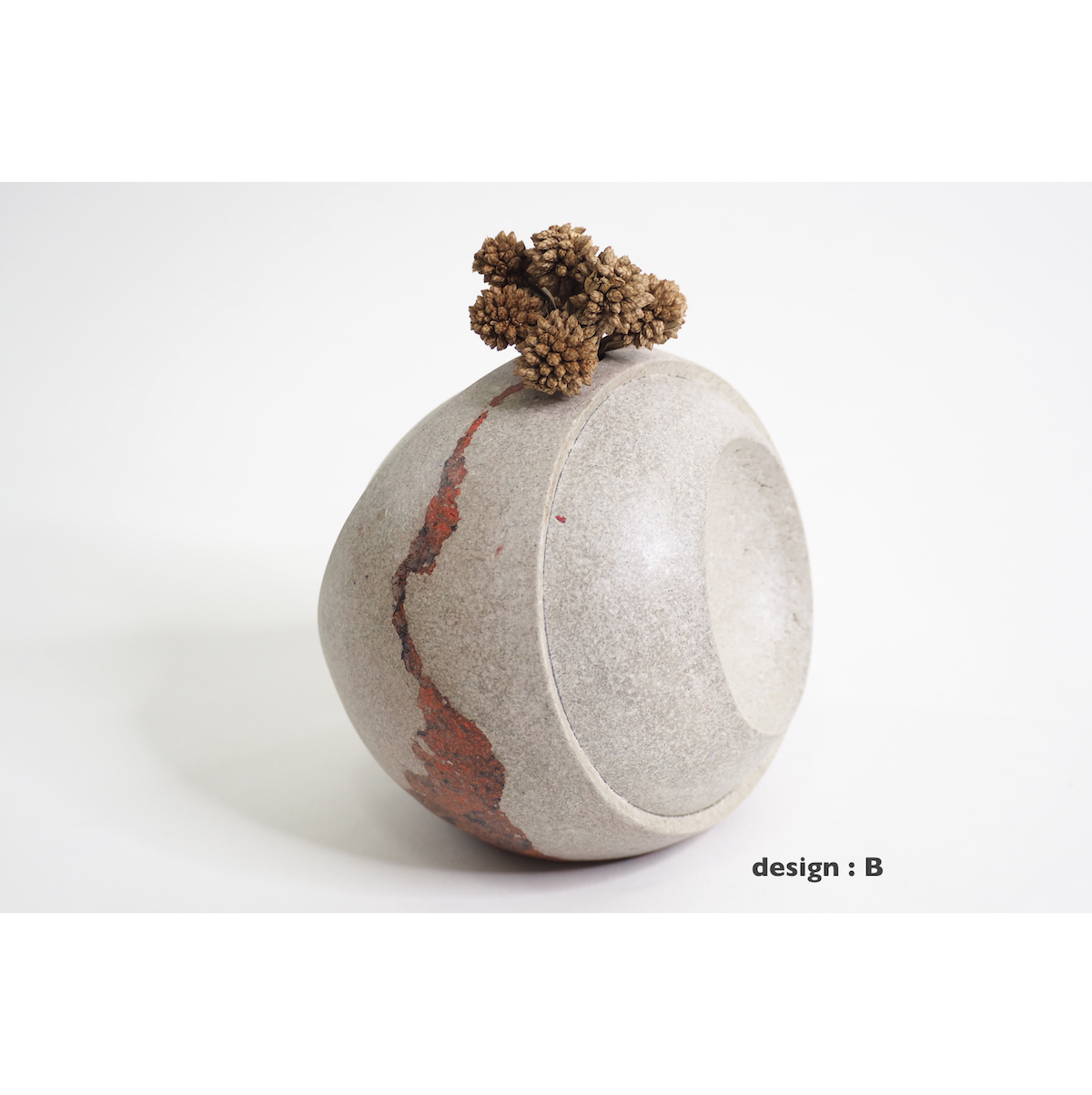 103PAPER NO.37 : PAPER VASE - Our designs give new life to recycled paper and other natural materials, Handmade sculptures , Which is created piece by piece. 103PAPER NO.37 : PAPER VASE - Our designs give new life to recycled paper and other natural materials, Handmade sculptures , Which is created piece by piece.