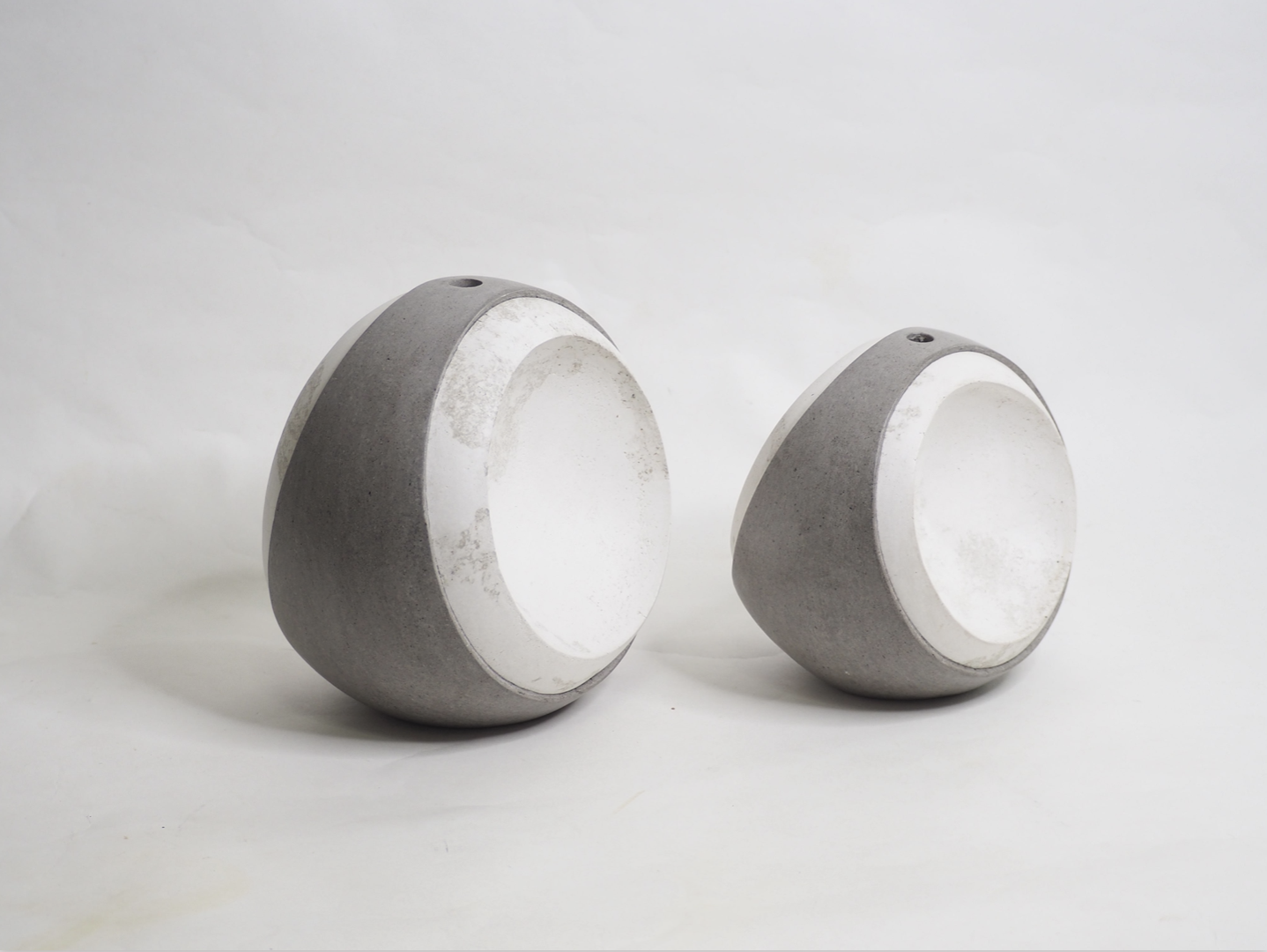 103PAPER NO.37 : PAPER VASE - Our designs give new life to recycled paper and other natural materials, Handmade sculptures , Which is created piece by piece. 103PAPER NO.37 : PAPER VASE - Our designs give new life to recycled paper and other natural materials, Handmade sculptures , Which is created piece by piece.