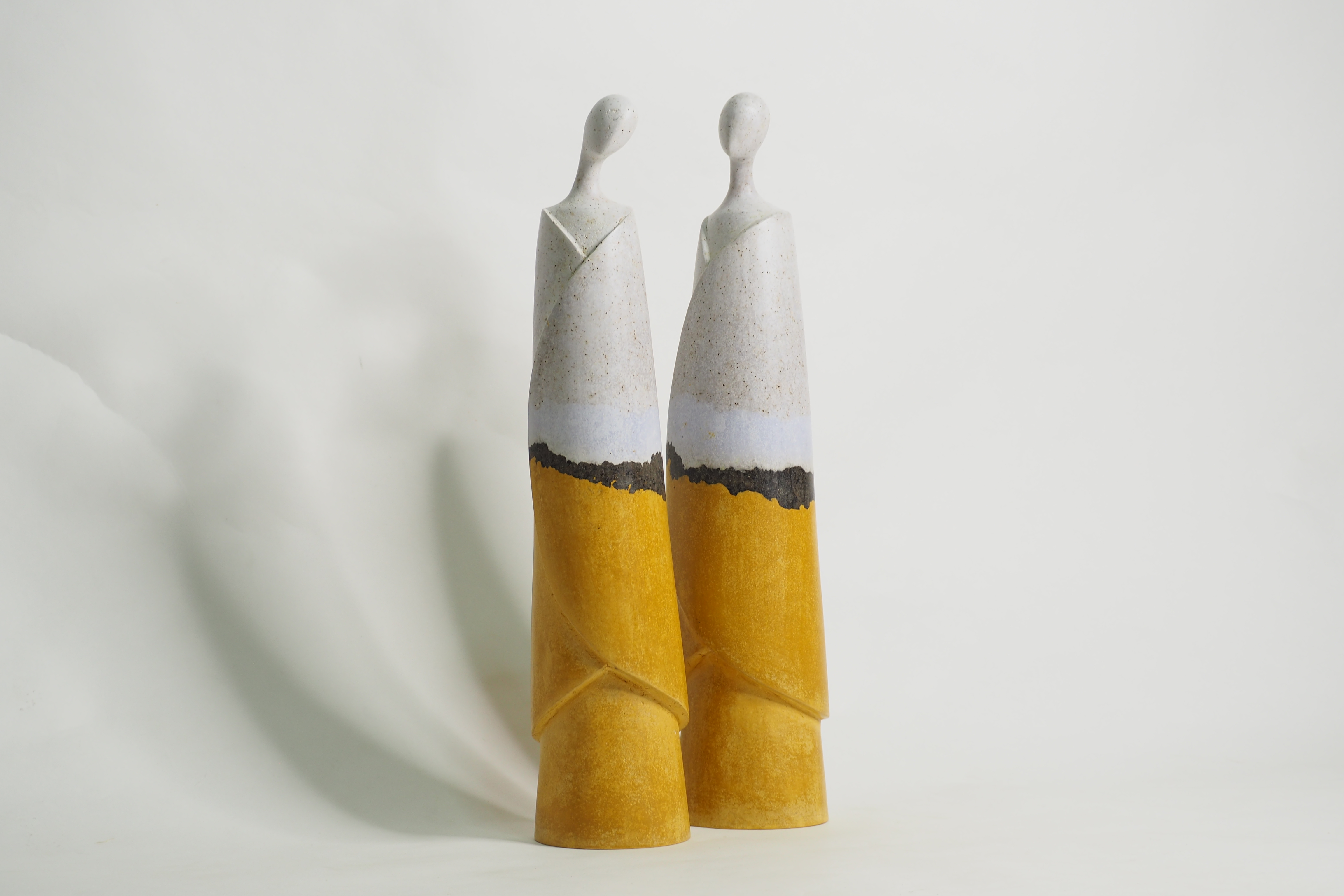 103PAPER NO.39  :  PAPER SCULPTURE  -  Our designs give new life to recycled paper and other natural materials,  Handmade sculptures , Which is created piece by piece.