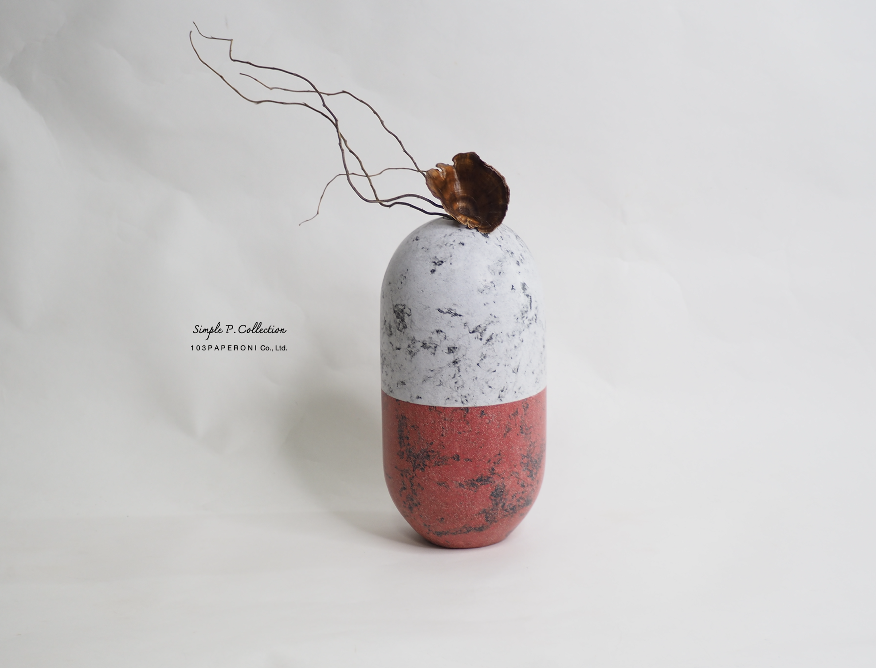 SIMPLY P COLLECTION NO.2 : PAPER VASE - Our designs give new life to recycled paper and other natural materials, Handmade sculptures , Which is created piece by piece. SIMPLY P COLLECTION NO.2 : PAPER VASE - Our designs give new life to recycled paper and other natural materials, Handmade sculptures , Which is created piece by piece.