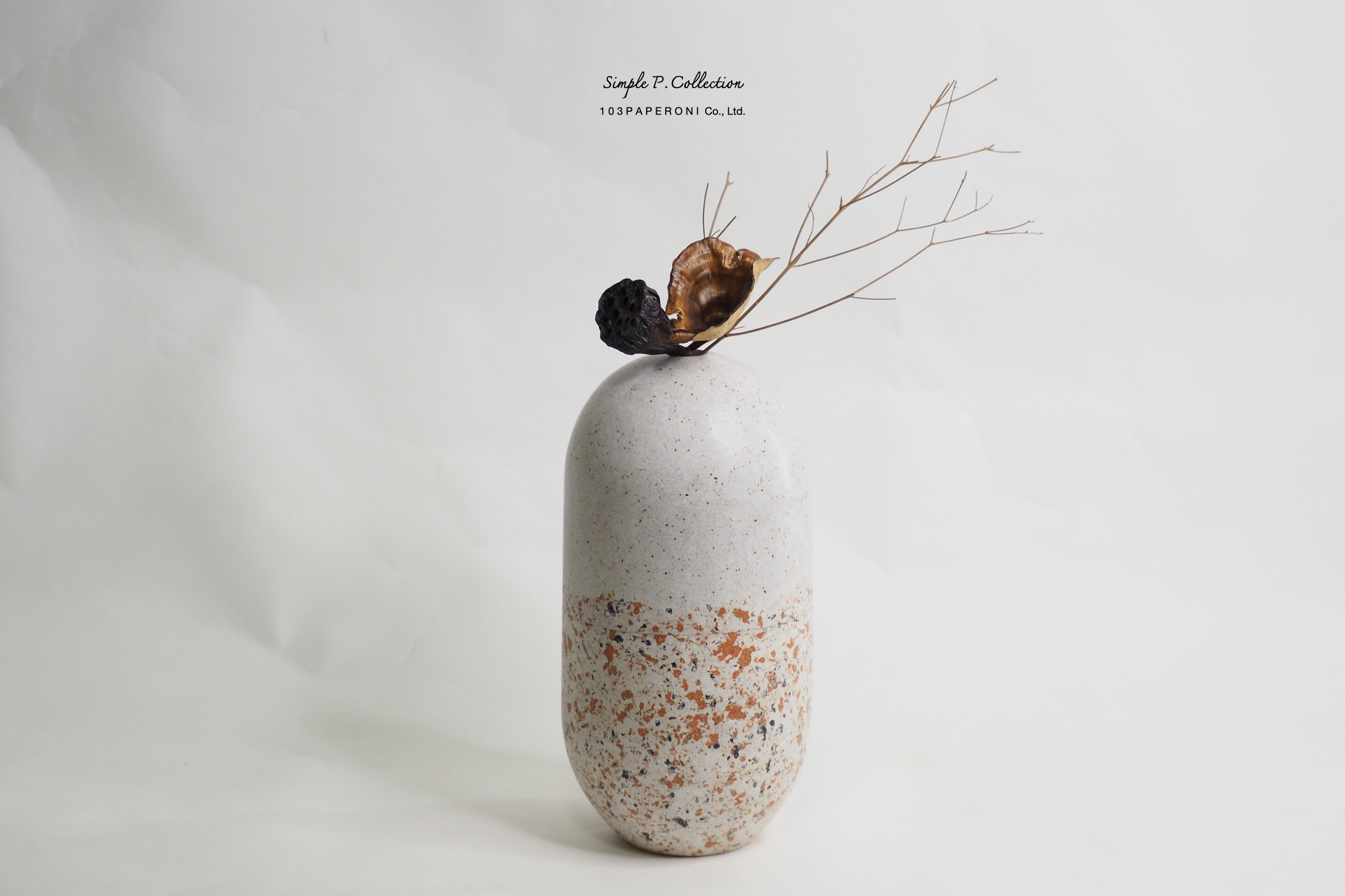 SIMPLY P COLLECTION NO.2 : PAPER VASE - Our designs give new life to recycled paper and other natural materials, Handmade sculptures , Which is created piece by piece. SIMPLY P COLLECTION NO.2 : PAPER VASE - Our designs give new life to recycled paper and other natural materials, Handmade sculptures , Which is created piece by piece.