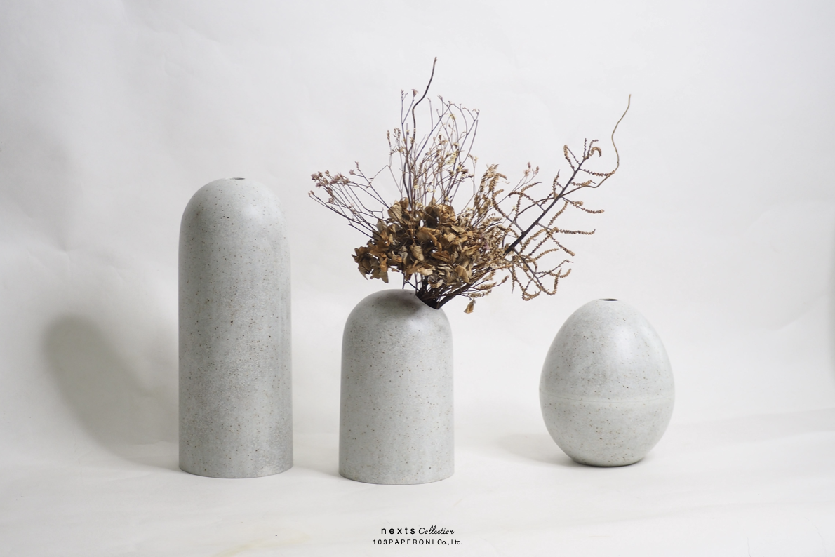 NEXTS NO.2 : PAPER VASE - Our designs give new life to recycled paper and other natural materials, Handmade sculptures , Which is created piece by piece. NEXTS NO.2 : PAPER VASE - Our designs give new life to recycled paper and other natural materials, Handmade sculptures , Which is created piece by piece.