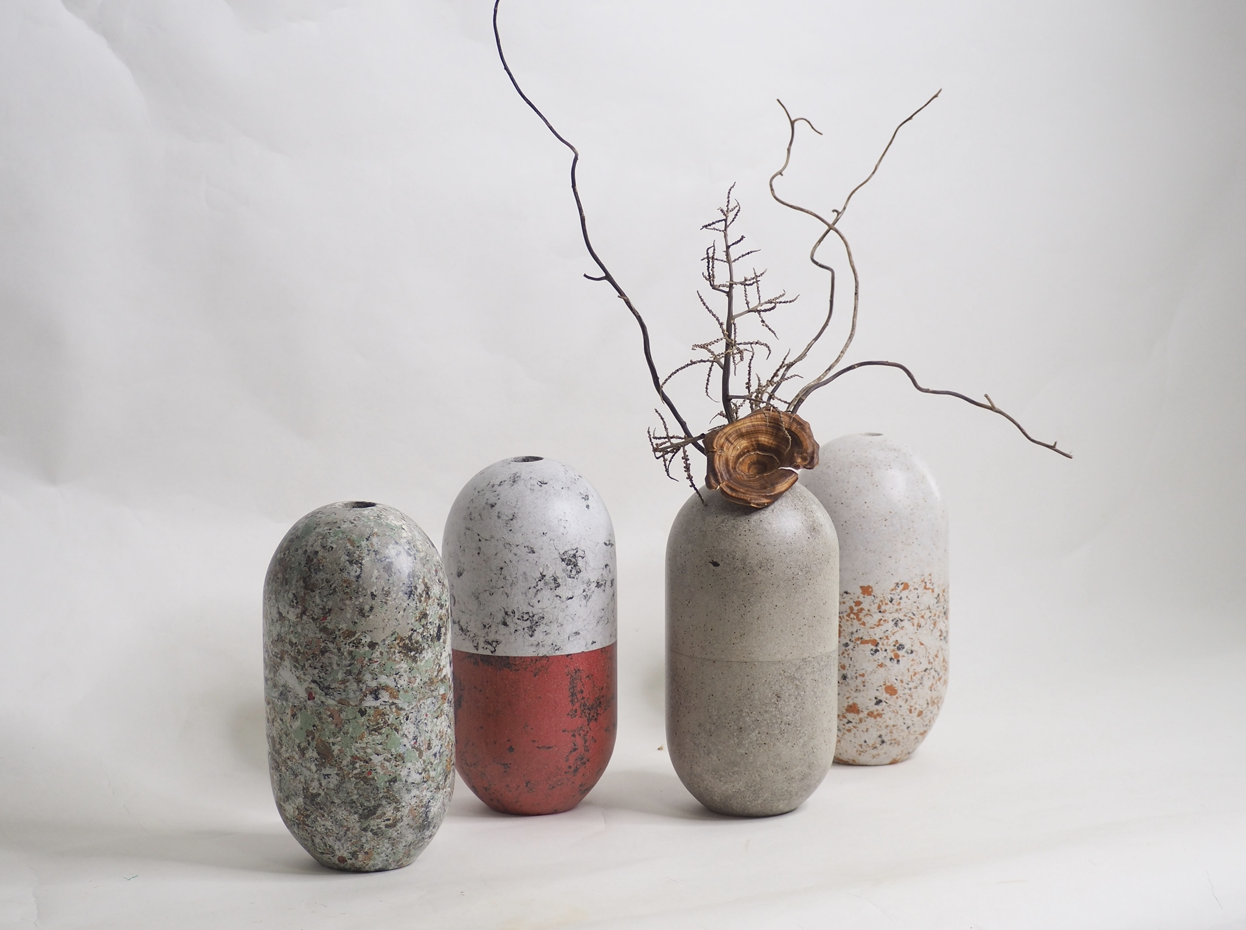 SIMPLY P COLLECTION NO.2 : PAPER VASE - Our designs give new life to recycled paper and other natural materials, Handmade sculptures , Which is created piece by piece. SIMPLY P COLLECTION NO.2 : PAPER VASE - Our designs give new life to recycled paper and other natural materials, Handmade sculptures , Which is created piece by piece.