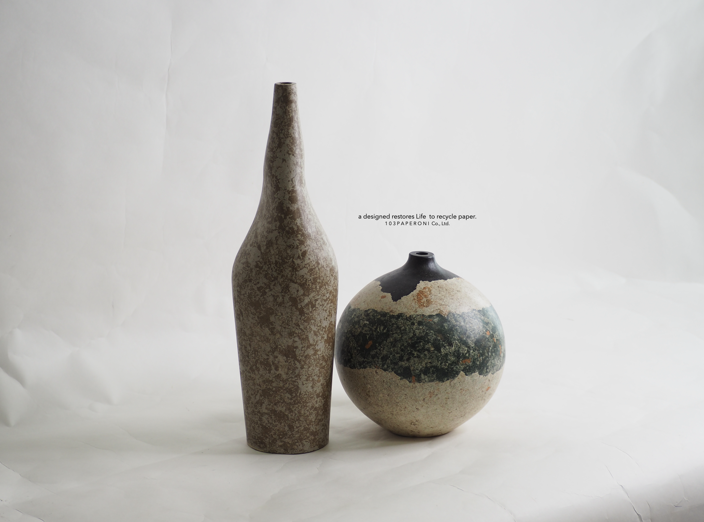103PAPER NO.24 : PAPER VASE (SET) - Our designs give new life to recycled paper and other natural materials, Handmade sculptures , Which is created piece by piece. 103PAPER NO.24 : PAPER VASE (SET) - Our designs give new life to recycled paper and other natural materials, Handmade sculptures , Which is created piece by piece.