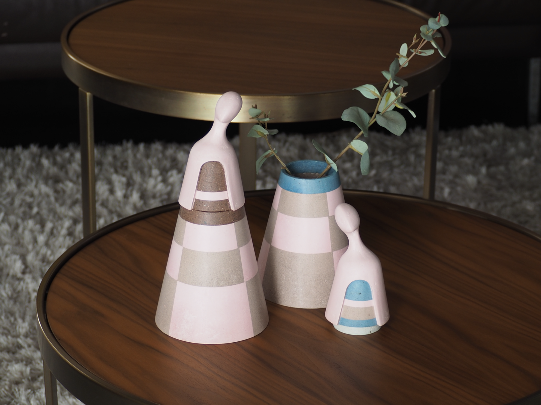 MS. DUAL NO.2  :  PAPER SCULPTURE AND PAPER VASE ( 2 FUNCTIONS )  -  Our designs give new life to recycled paper and other natural materials,  Handmade sculptures , Which is created piece by piece.