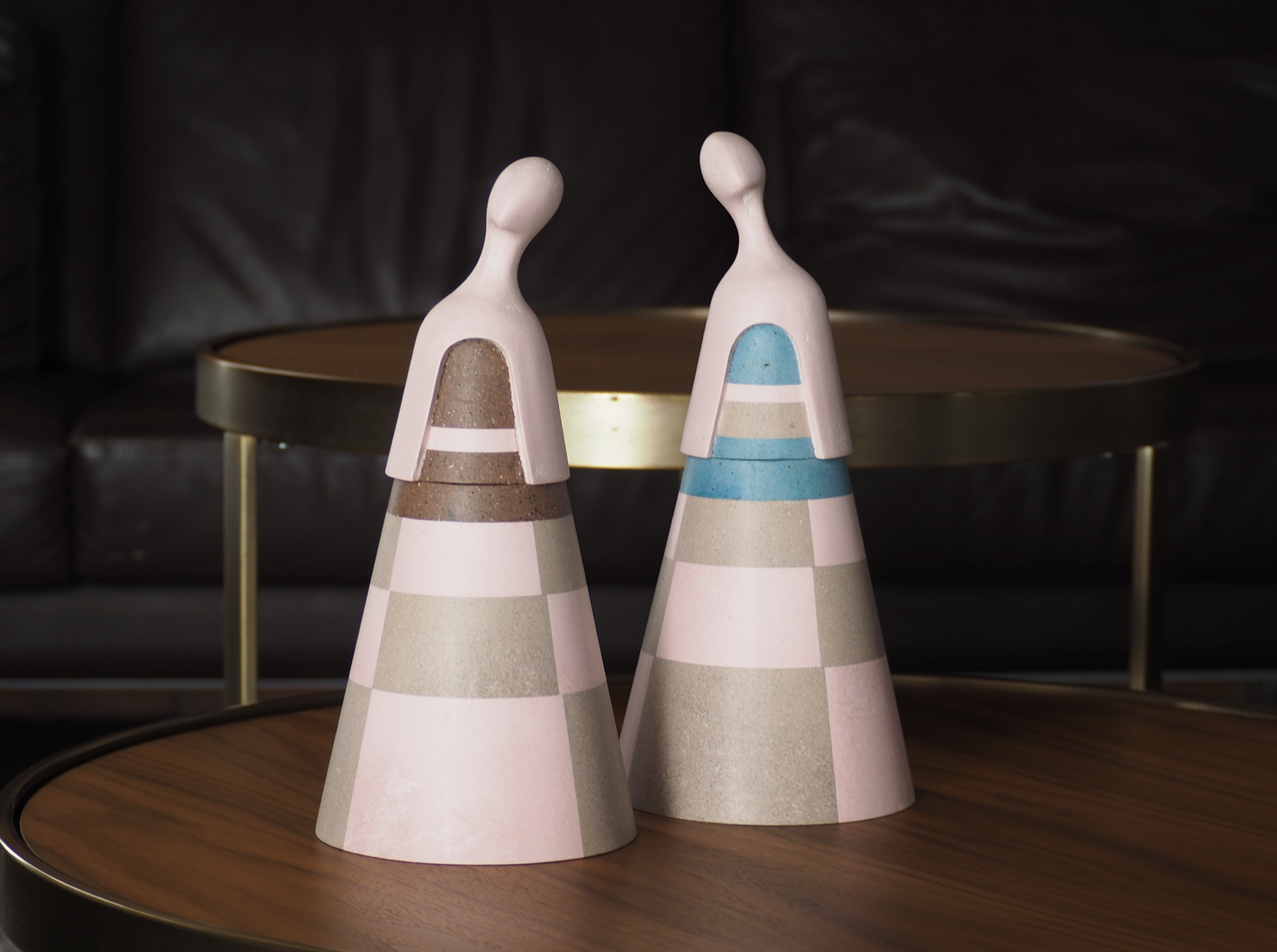 MS. DUAL NO.2  :  PAPER SCULPTURE AND PAPER VASE ( 2 FUNCTIONS )  -  Our designs give new life to recycled paper and other natural materials,  Handmade sculptures , Which is created piece by piece.