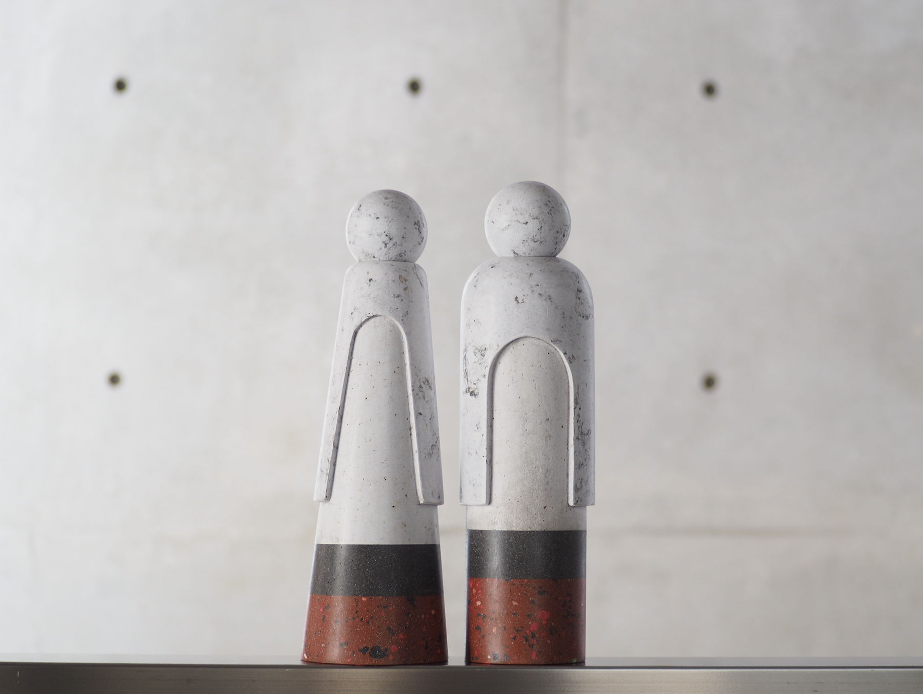 MR. & MRS. DUAL   :  PAPER SCULPTURE AND PAPER VASE ( 2 FUNCTIONS )  -  Our designs give new life to recycled paper and other natural materials,  Handmade sculptures , Which is created piece by piece.