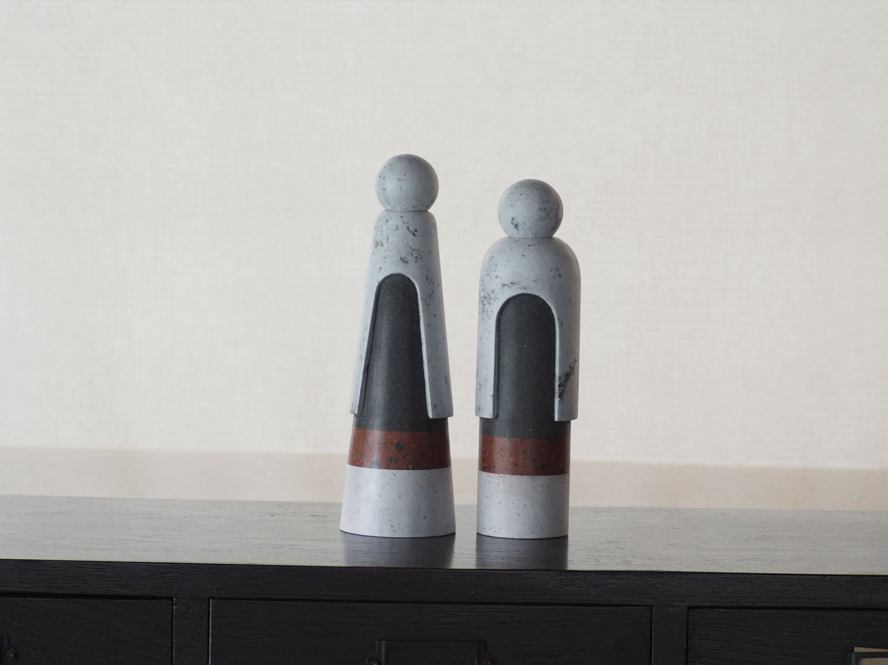 MR. & MRS. DUAL   :  PAPER SCULPTURE AND PAPER VASE ( 2 FUNCTIONS )  -  Our designs give new life to recycled paper and other natural materials,  Handmade sculptures , Which is created piece by piece.