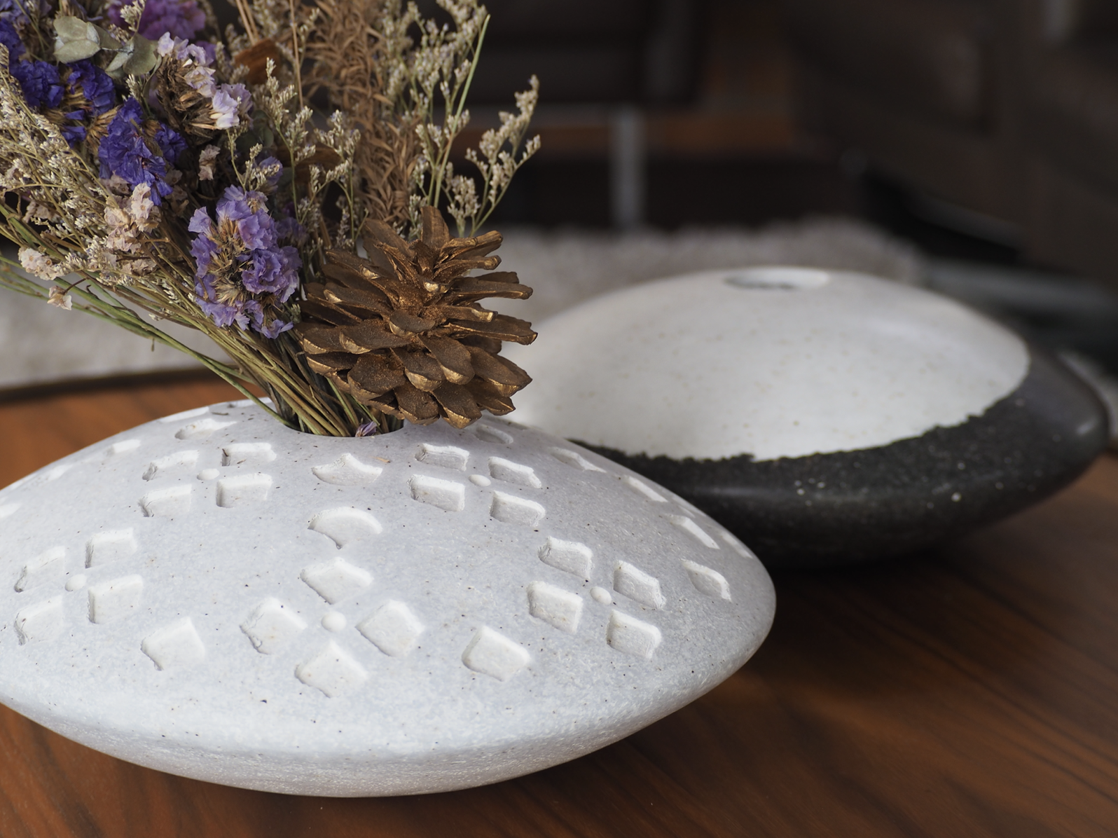 PLUS : PAPER VASE - Our designs give new life to recycled paper and other natural materials, Handmade sculptures , Which is created piece by piece. PLUS : PAPER VASE - Our designs give new life to recycled paper and other natural materials, Handmade sculptures , Which is created piece by piece.