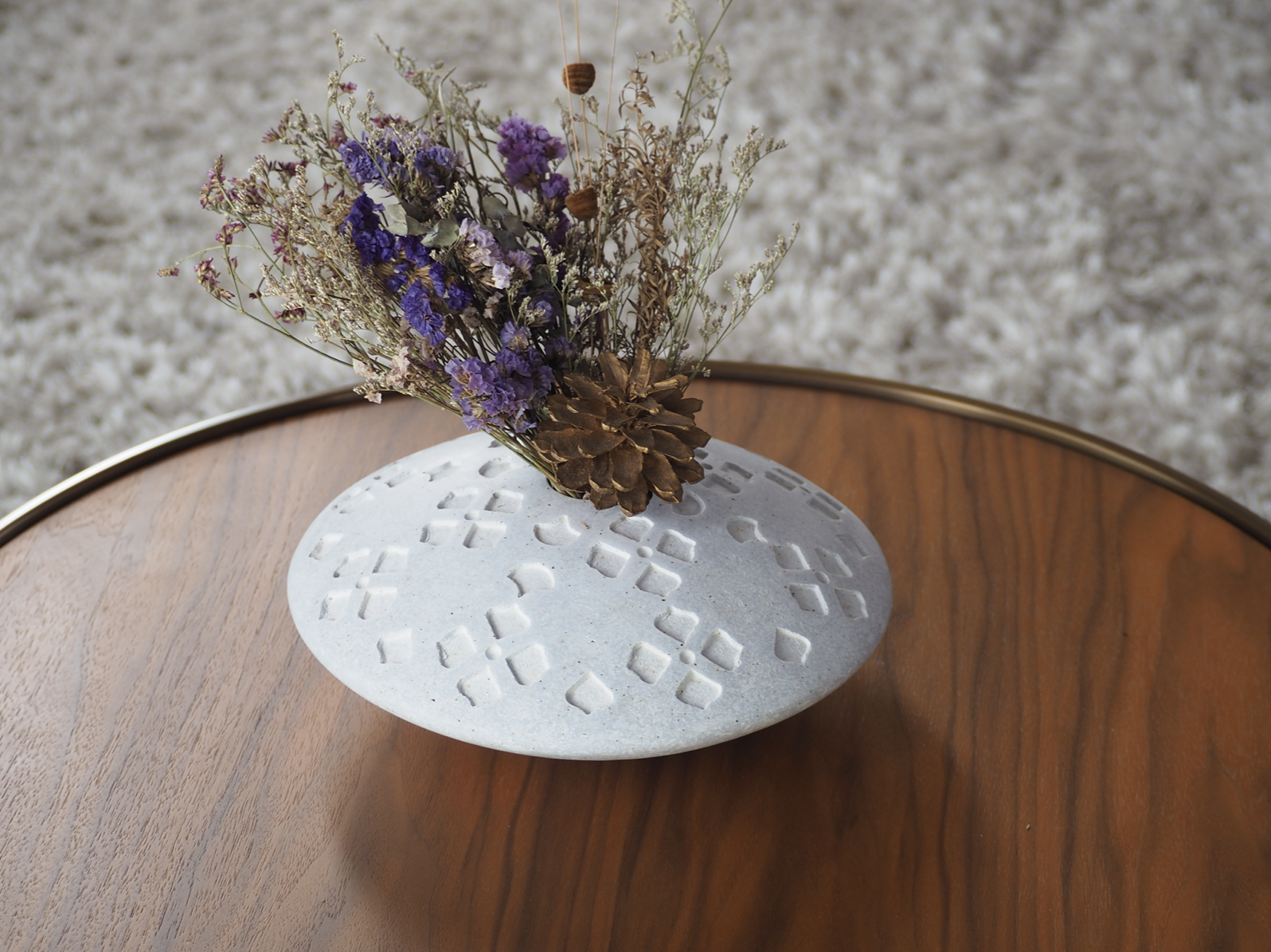 PLUS : PAPER VASE - Our designs give new life to recycled paper and other natural materials, Handmade sculptures , Which is created piece by piece. PLUS : PAPER VASE - Our designs give new life to recycled paper and other natural materials, Handmade sculptures , Which is created piece by piece.