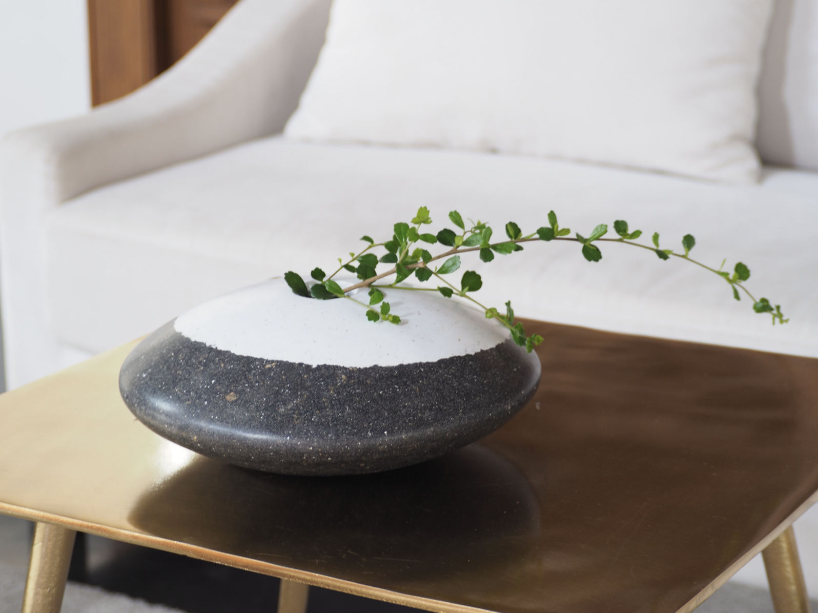 PLUS : PAPER VASE - Our designs give new life to recycled paper and other natural materials, Handmade sculptures , Which is created piece by piece. PLUS : PAPER VASE - Our designs give new life to recycled paper and other natural materials, Handmade sculptures , Which is created piece by piece.