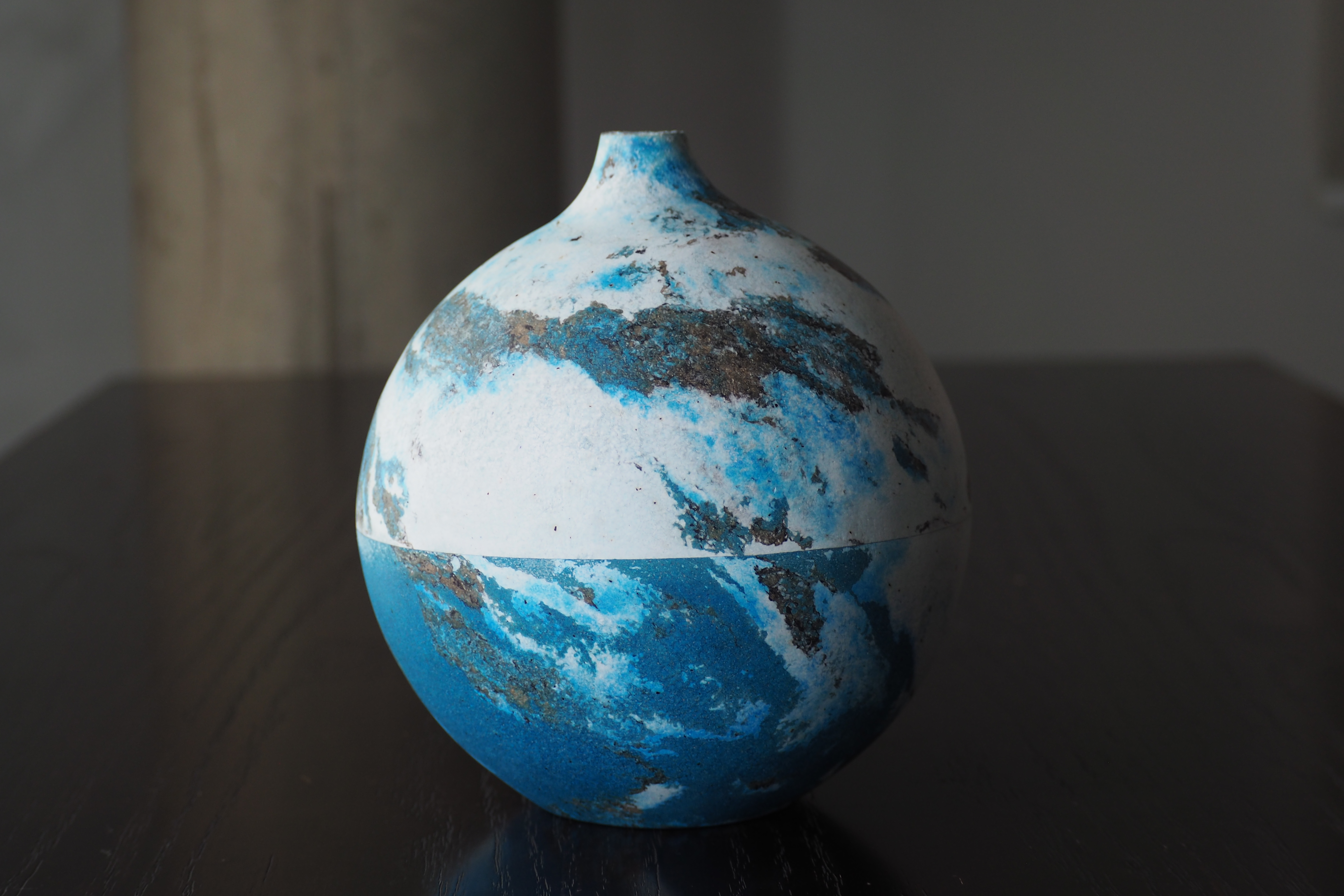 NEXTS COLLECTION NO.5  :  PAPER VASE  -  Our designs give new life to recycled paper and other natural materials,  Handmade sculptures , Which is created piece by piece.