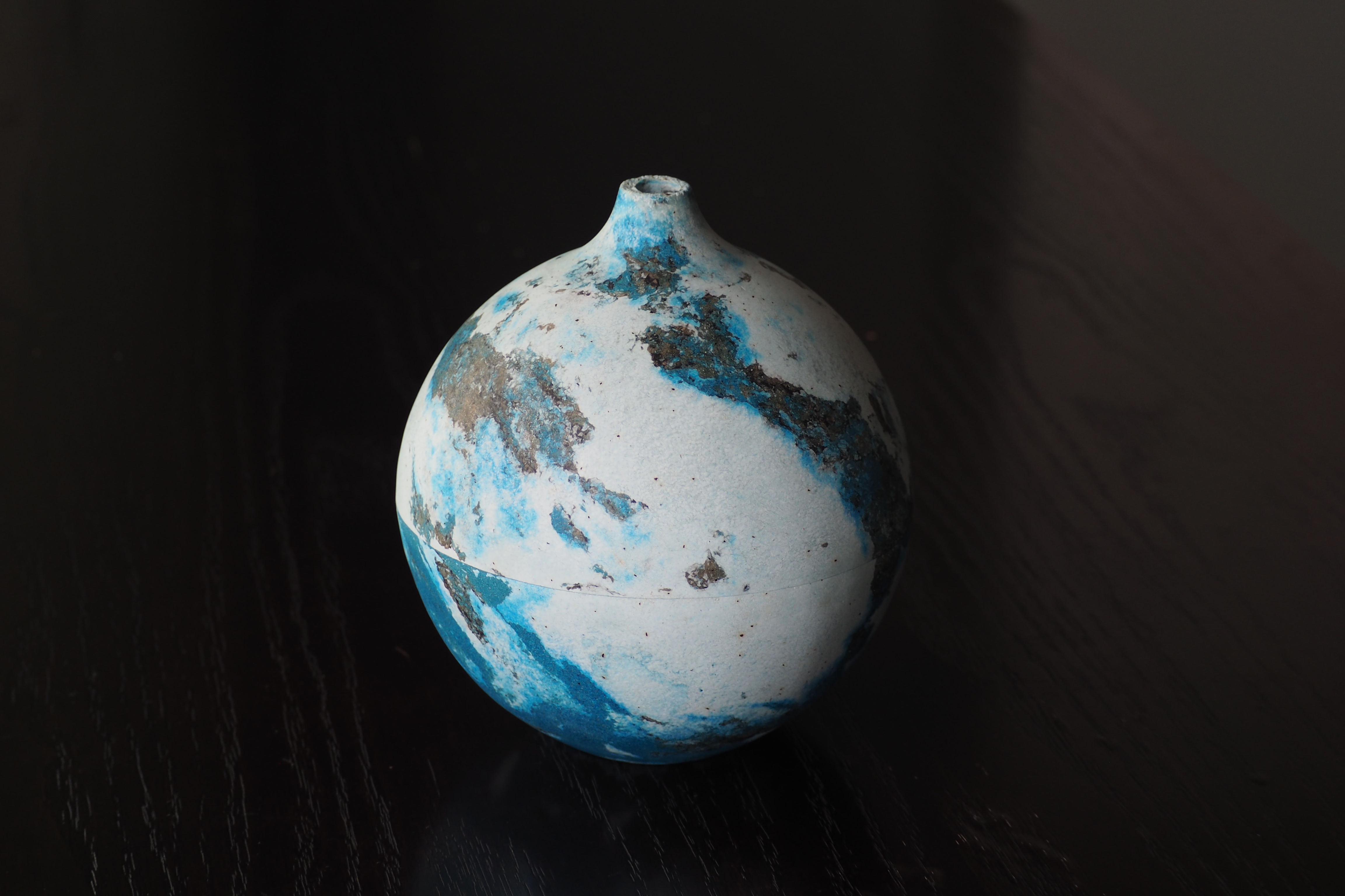 NEXTS COLLECTION NO.5  :  PAPER VASE  -  Our designs give new life to recycled paper and other natural materials,  Handmade sculptures , Which is created piece by piece.