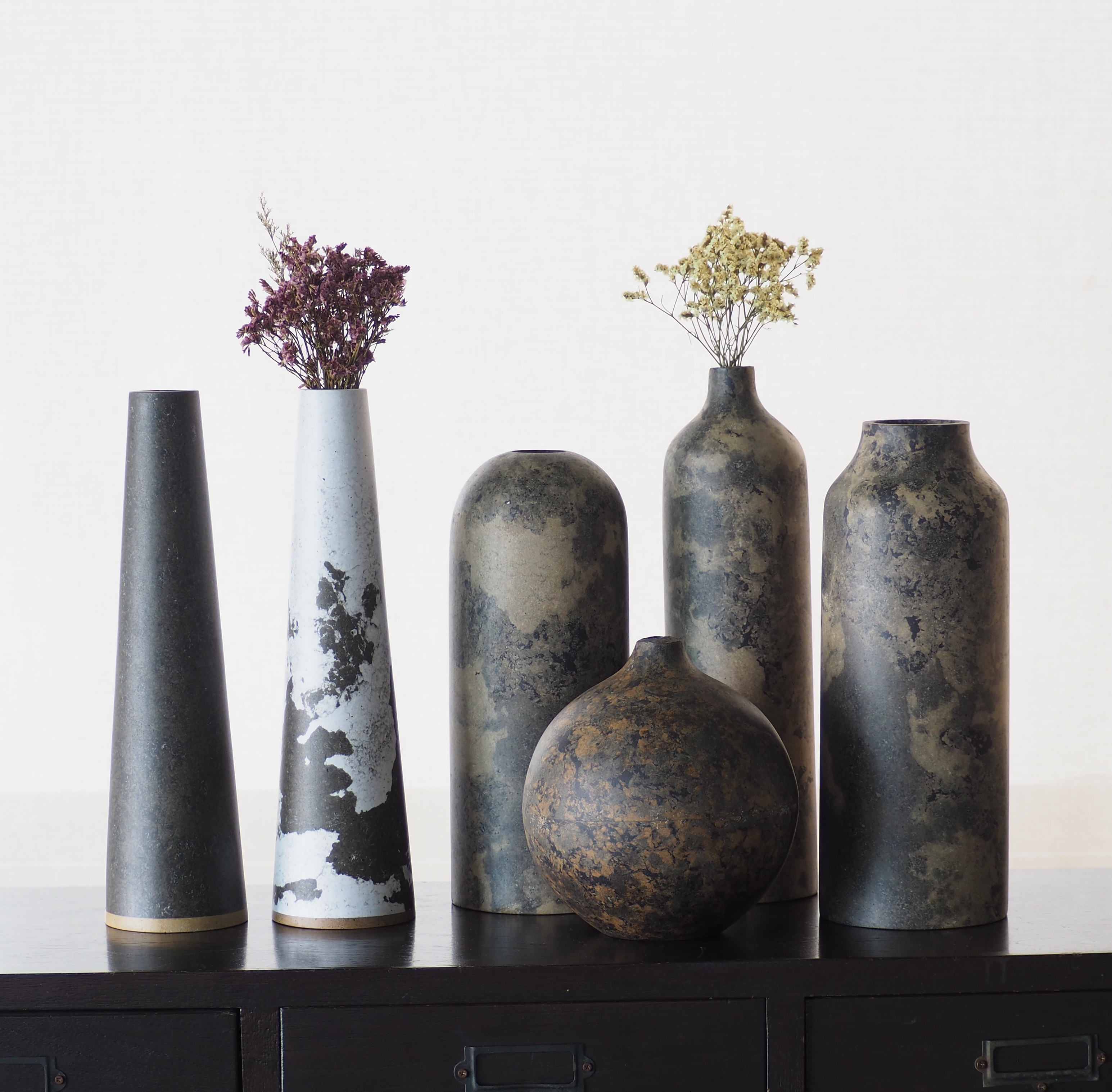 NEXTS COLLECTION NO.4  :  PAPER VASE  -  Our designs give new life to recycled paper and other natural materials,  Handmade sculptures , Which is created piece by piece.
