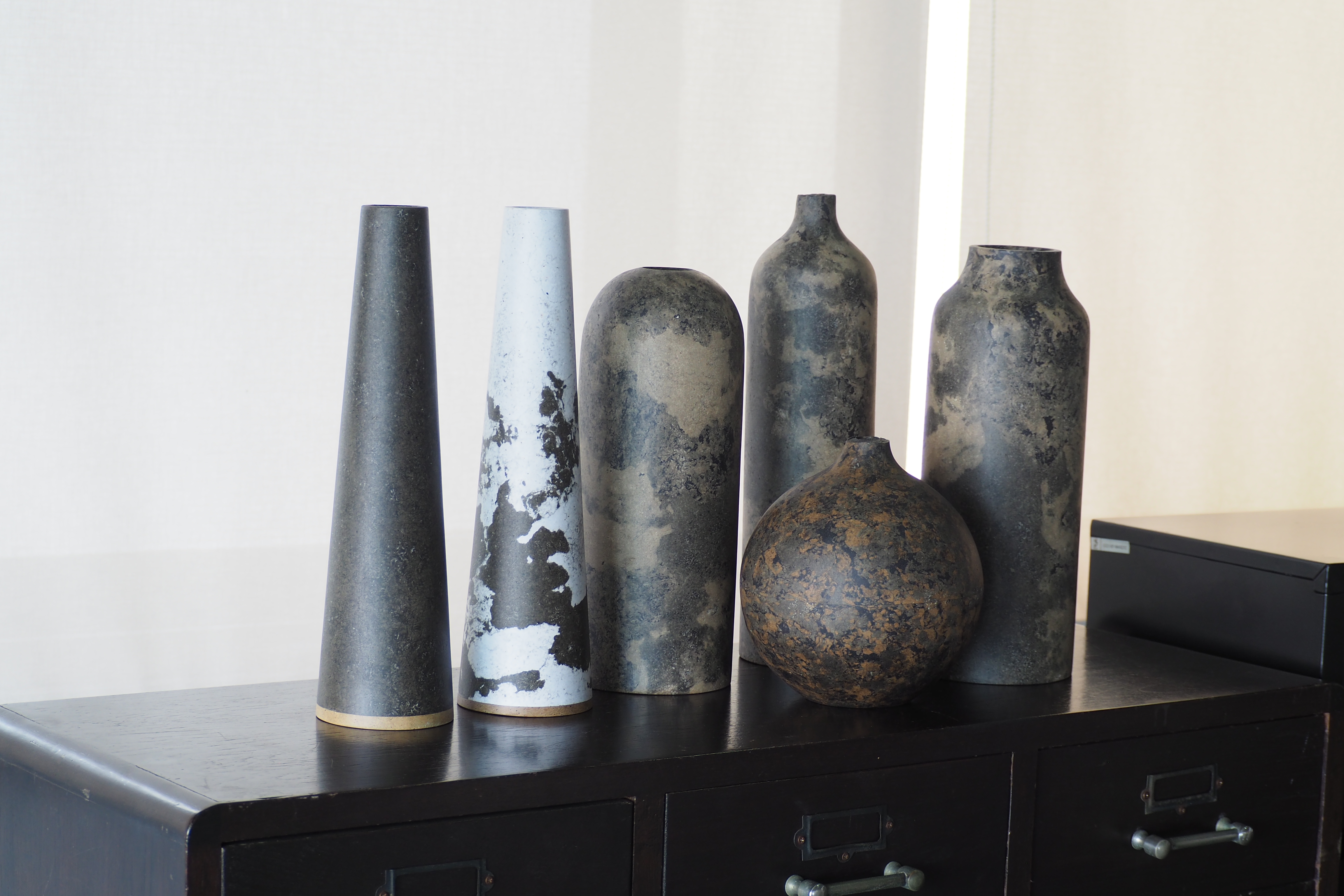 NEXTS COLLECTION NO.4  :  PAPER VASE  -  Our designs give new life to recycled paper and other natural materials,  Handmade sculptures , Which is created piece by piece.
