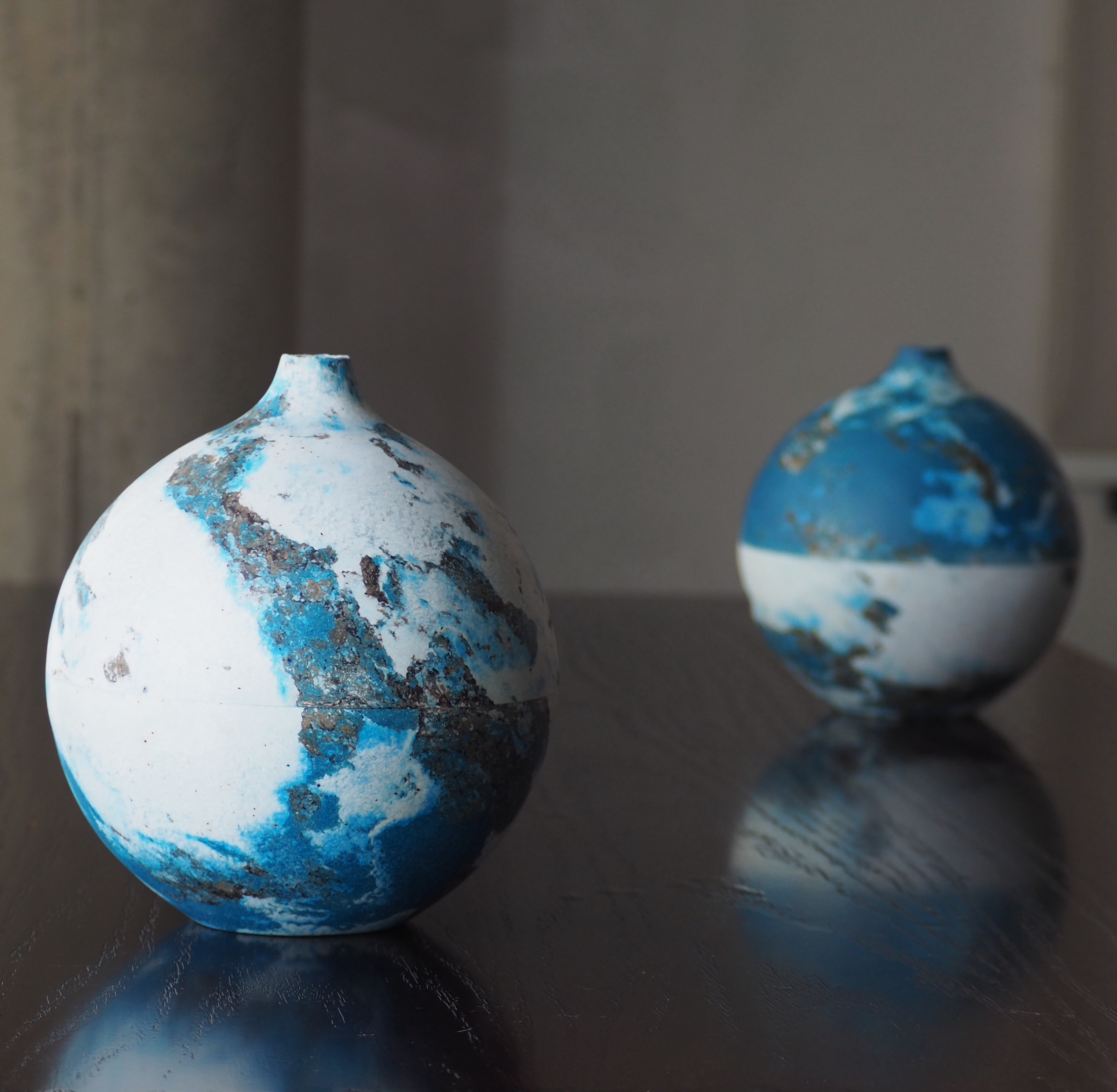 NEXTS COLLECTION NO.5  :  PAPER VASE  -  Our designs give new life to recycled paper and other natural materials,  Handmade sculptures , Which is created piece by piece.