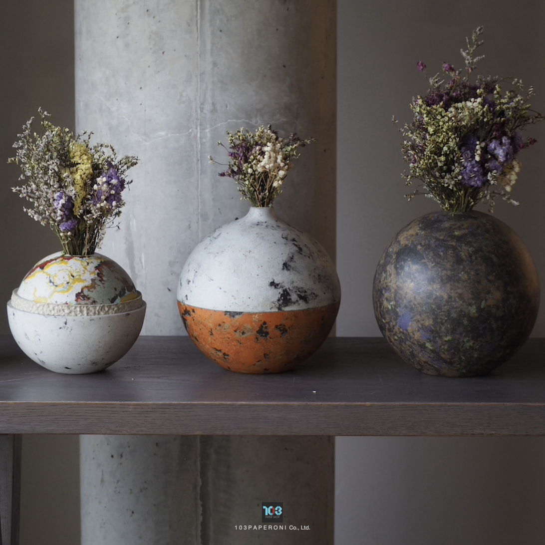 RE.15 - RE.17 : PAPER VASE - Our designs give new life to recycled paper and other natural materials, Handmade sculptures , Which is created piece by piece. RE.15 - RE.17 : PAPER VASE - Our designs give new life to recycled paper and other natural materials, Handmade sculptures , Which is created piece by piece.
