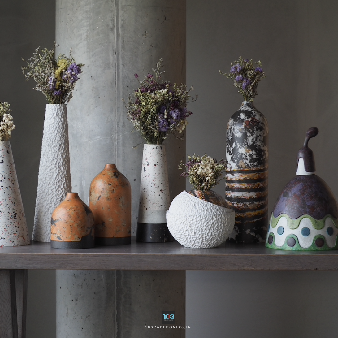 RE.36 - RE.43 : PAPER SCULPTURE AND PAPER VASE - Our designs give new life to recycled paper and other natural materials, Handmade sculptures , Which is created piece by piece. RE.36 - RE.43 : PAPER SCULPTURE AND PAPER VASE - Our designs give new life to recycled paper and other natural materials, Handmade sculptures , Which is created piece by piece.