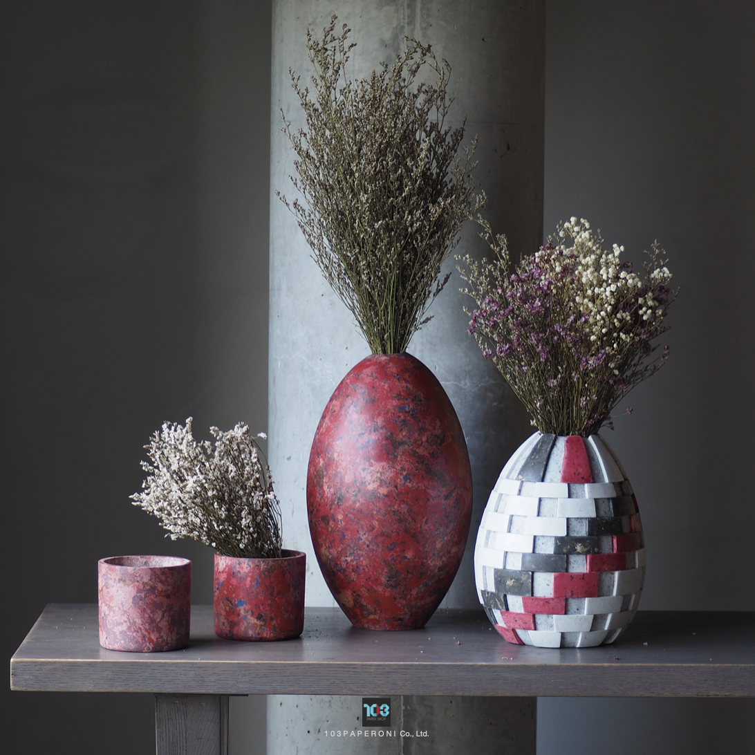 RE.102 - RE.105 : PAPER VASE - Our designs give new life to recycled paper and other natural materials, Handmade sculptures , Which is created piece by piece. RE.102 - RE.105 : PAPER VASE - Our designs give new life to recycled paper and other natural materials, Handmade sculptures , Which is created piece by piece.