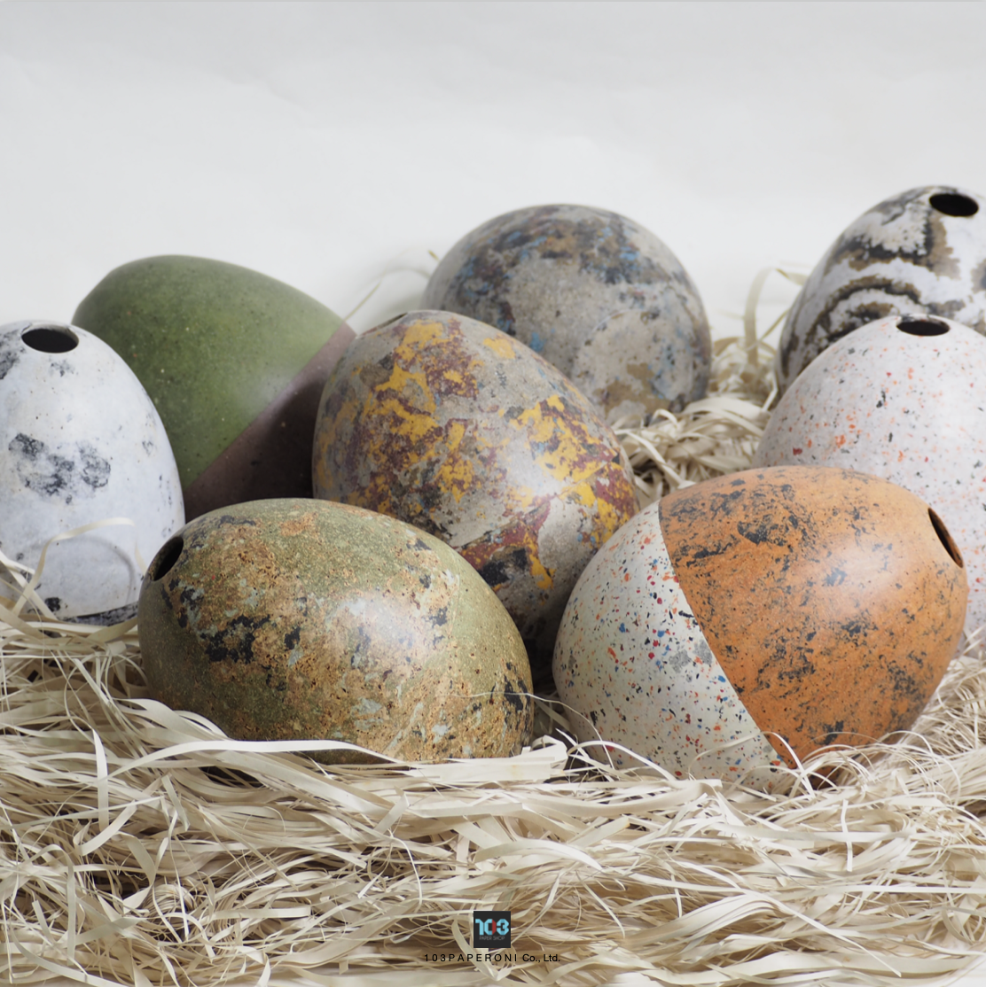 SIMPLY P COLLECTION NO.3 : PAPER VASE - Our designs give new life to recycled paper and other natural materials, Handmade sculptures , Which is created piece by piece. SIMPLY P COLLECTION NO.3 : PAPER VASE - Our designs give new life to recycled paper and other natural materials, Handmade sculptures , Which is created piece by piece.