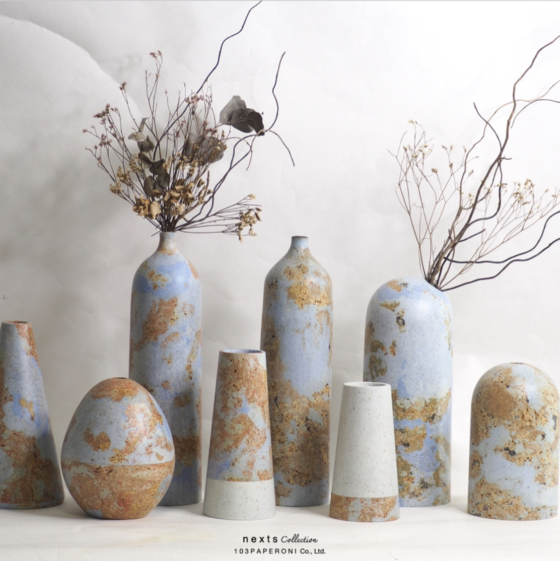NEXTS NO.1 : PAPER VASE - Our designs give new life to recycled paper and other natural materials, Handmade sculptures , Which is created piece by piece. NEXTS NO.1 : PAPER VASE - Our designs give new life to recycled paper and other natural materials, Handmade sculptures , Which is created piece by piece.