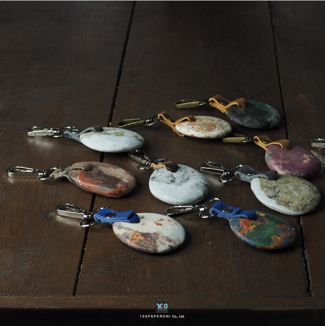 PAPER KEY CHAIN : Our designs give new life to recycled paper and other natural materials, Handmade sculptures , Which is created piece by piece. PAPER KEY CHAIN : Our designs give new life to recycled paper and other natural materials, Handmade sculptures , Which is created piece by piece.