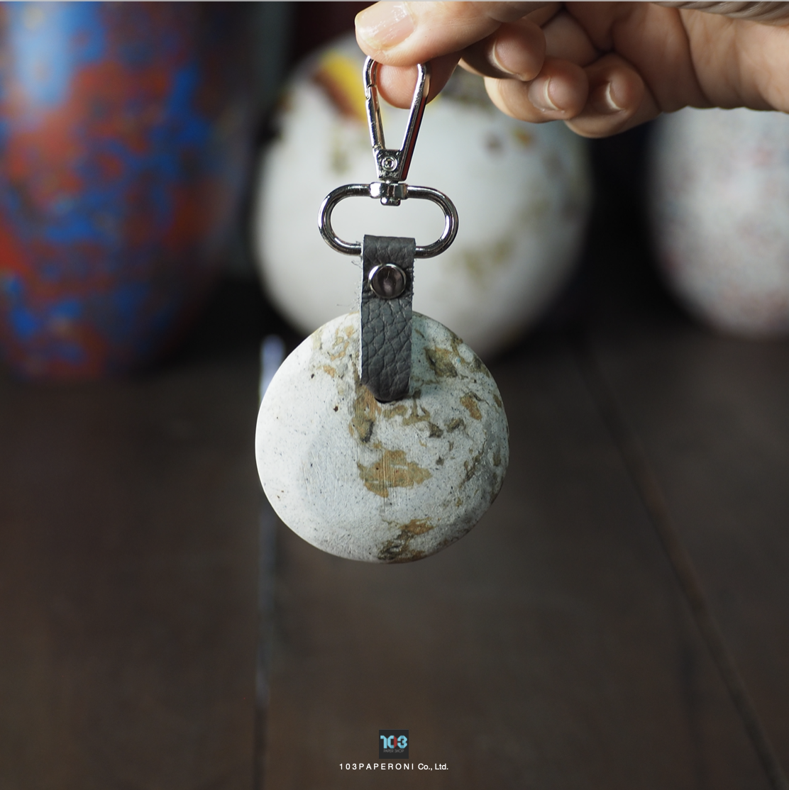 PAPER KEY CHAIN : Our designs give new life to recycled paper and other natural materials, Handmade sculptures , Which is created piece by piece. PAPER KEY CHAIN : Our designs give new life to recycled paper and other natural materials, Handmade sculptures , Which is created piece by piece.