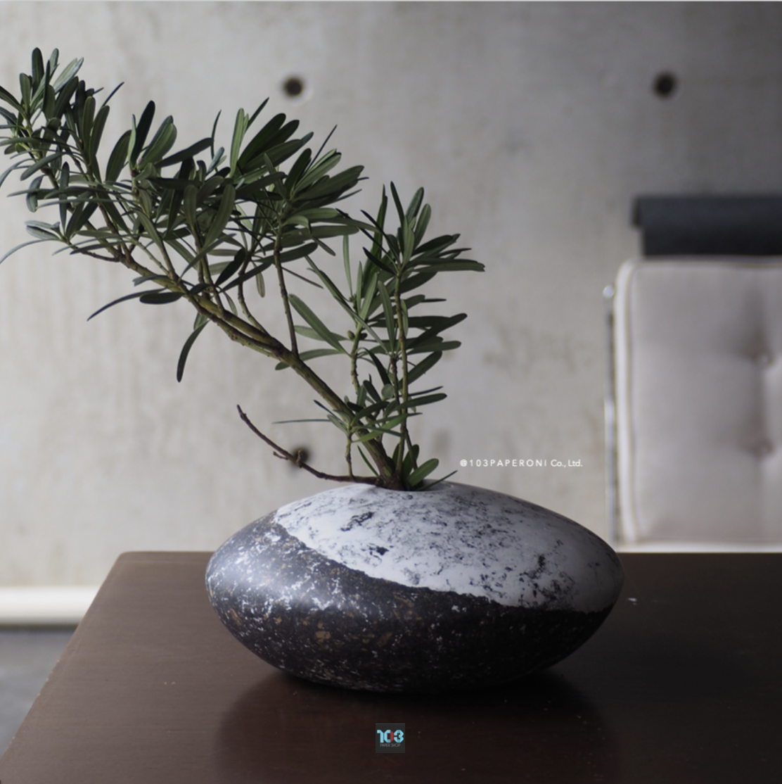PLUS : PAPER VASE - Our designs give new life to recycled paper and other natural materials, Handmade sculptures , Which is created piece by piece. PLUS : PAPER VASE - Our designs give new life to recycled paper and other natural materials, Handmade sculptures , Which is created piece by piece.