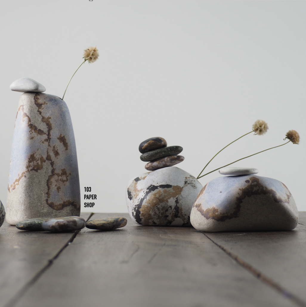 SA-MAN  :  PAPER SCULPTURE AND PAPER VASE  -  Our designs give new life to recycled paper and other natural materials,  Handmade sculptures , Which is created piece by piece.
